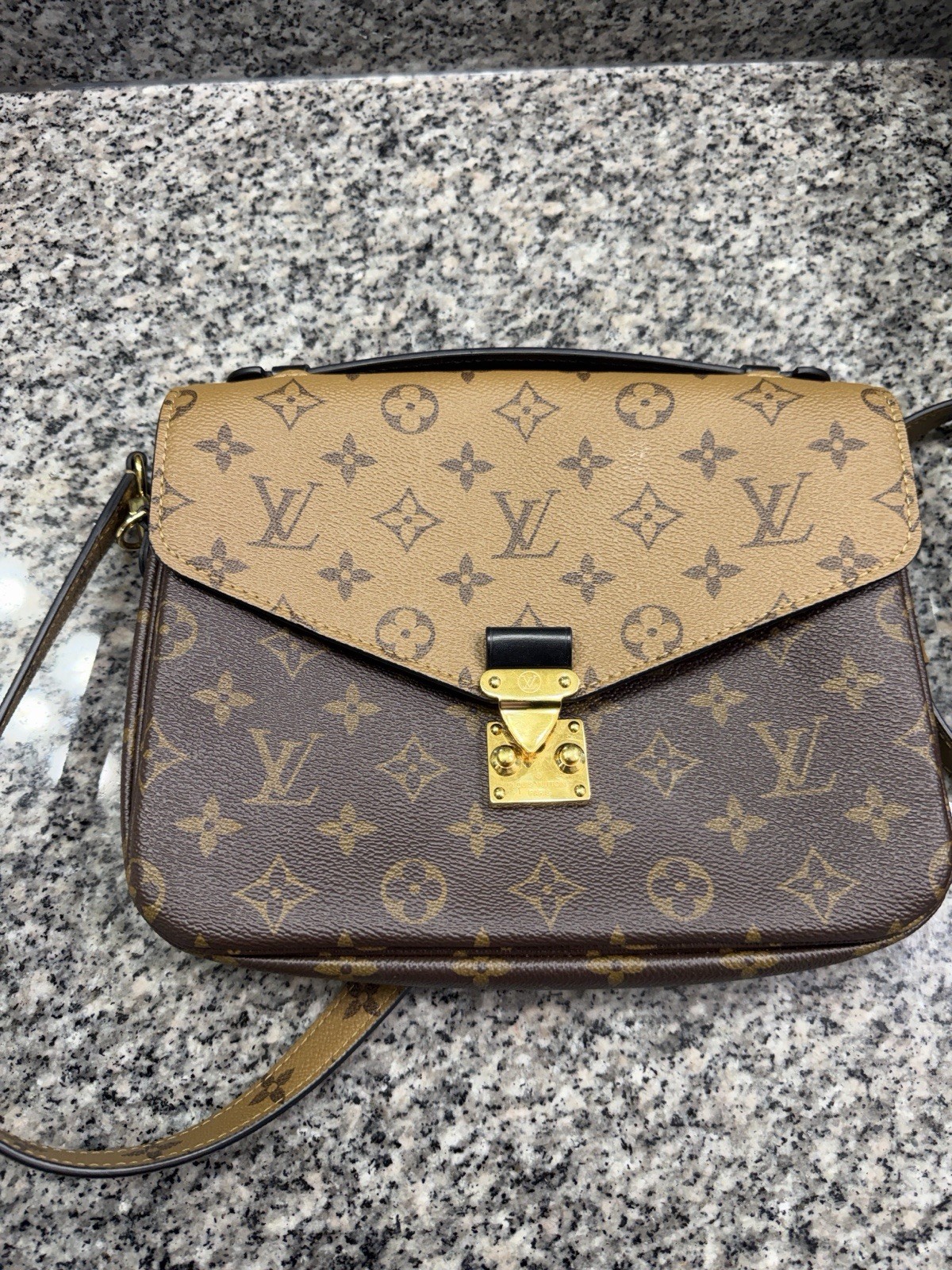 Louis Vuitton Monogram Pochette Metis Crossbody w/ Detachable Strap Push Lock