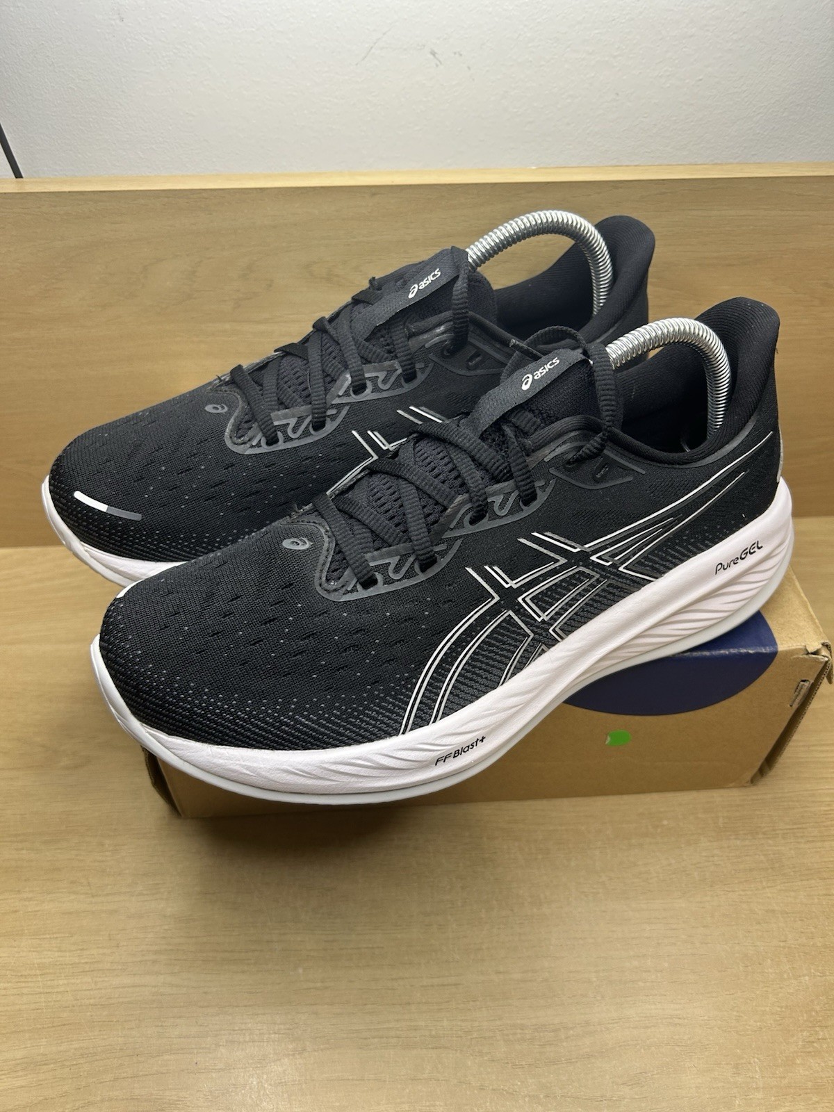 ASICS Gel Cumulus 26 Black Concrete – Women’s 10