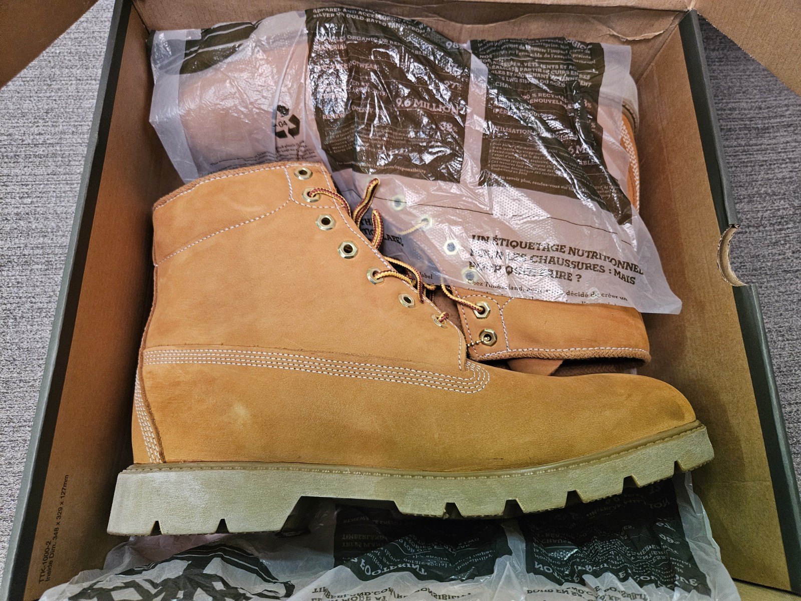 NEW Timberland 6 In Waterproof Wheat Nubuck Men’s SIZE 13