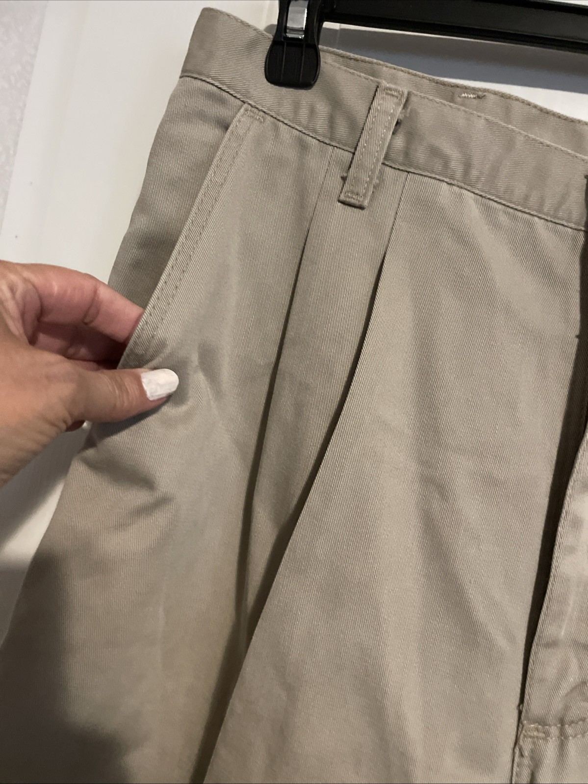 Vintage ACTUAL 90s Wrangler Khaki Pants Mens Size 34×36 Pleated Chinos Twill USA