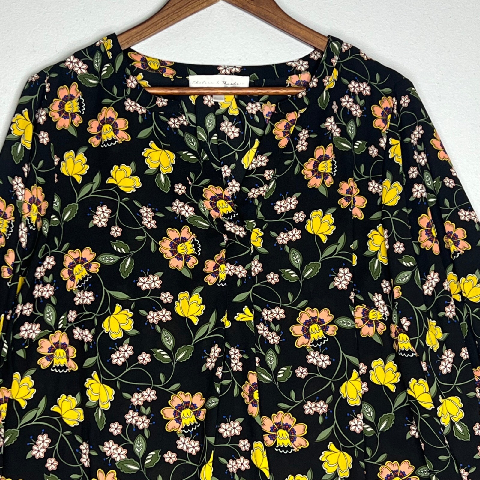 Chelsea & Theodore Floral Blouse Summer Split Neck Long Sleeve Black Yellow 1X
