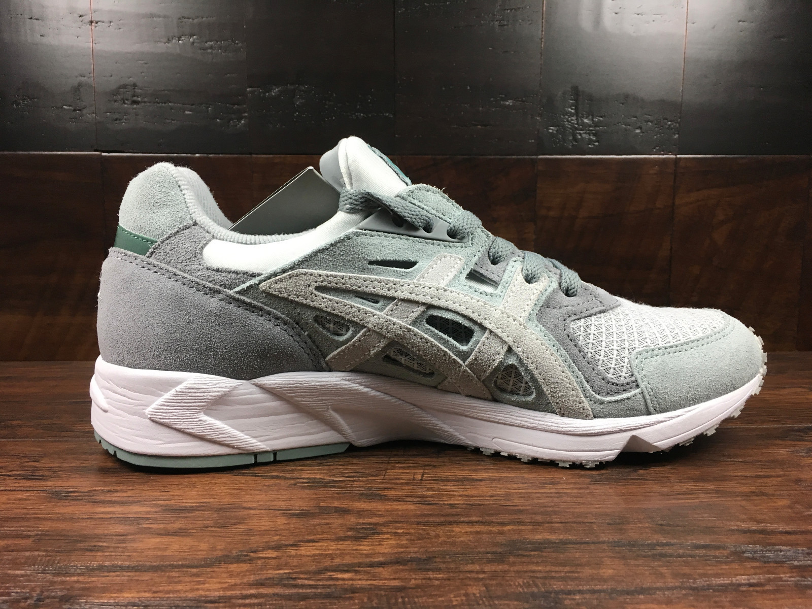 Asics Gel DS Trainer OG [Glacier / Grey] Suede Running Mens 8-12