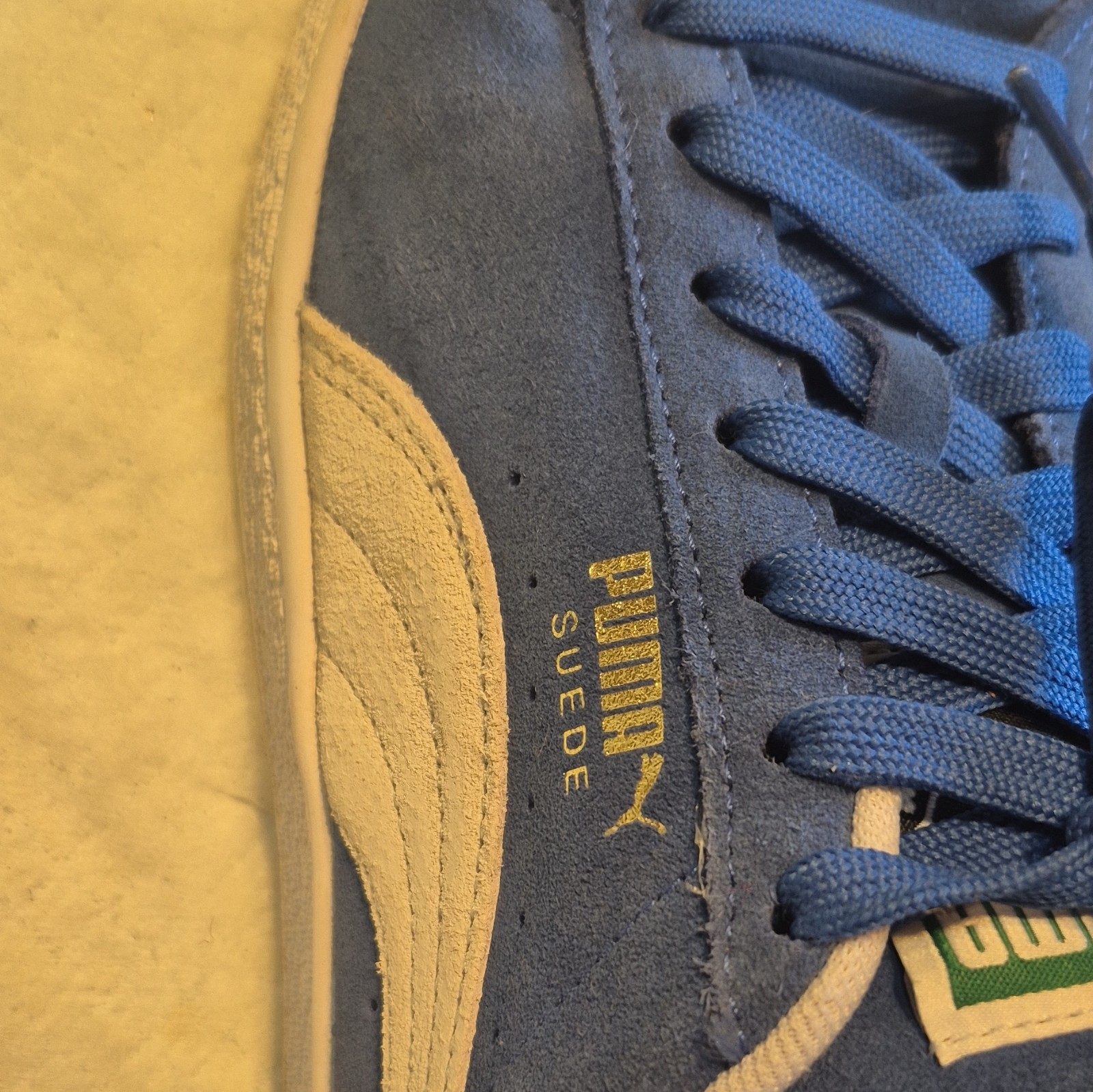 PUMA Suede Blue/Beige/White Solid Suede Low Top Lace Up Men’s Sneaker