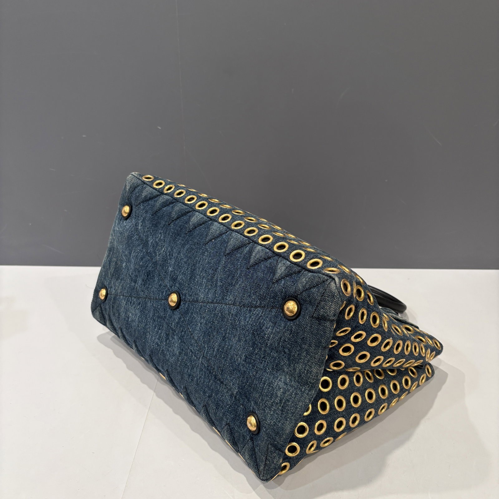 Miu Miu Eyelet Two Way Bag Blue Denim (ya041226a8)