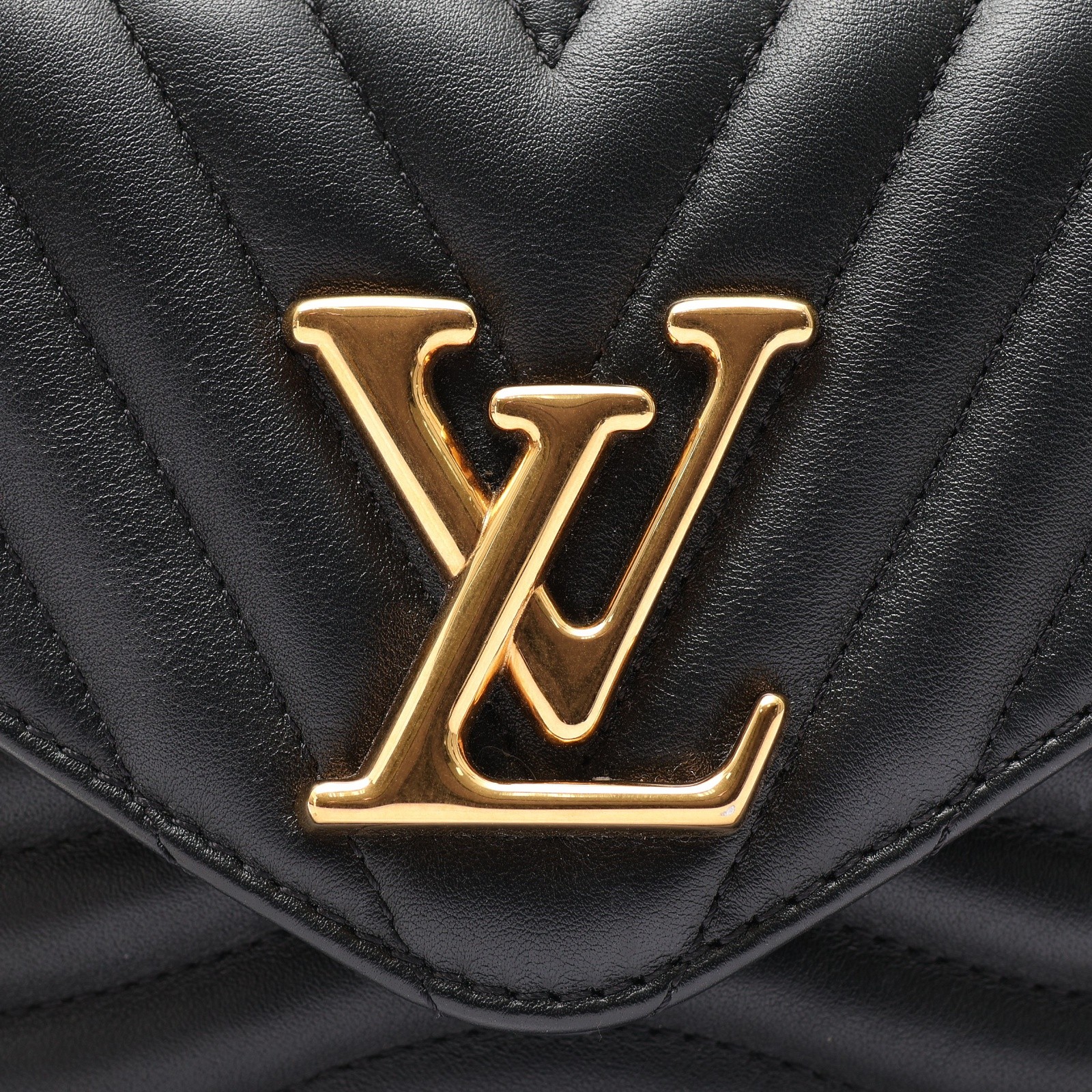 LOUIS VUITTON New Wave Multi-pochette Shoulder Bag Calfskin Black M56461