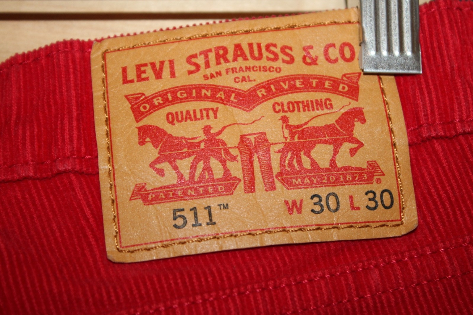 Levi’s 511 Slim Fit Red Corduroy Pants Men’s 30×30 Casual Stretch
