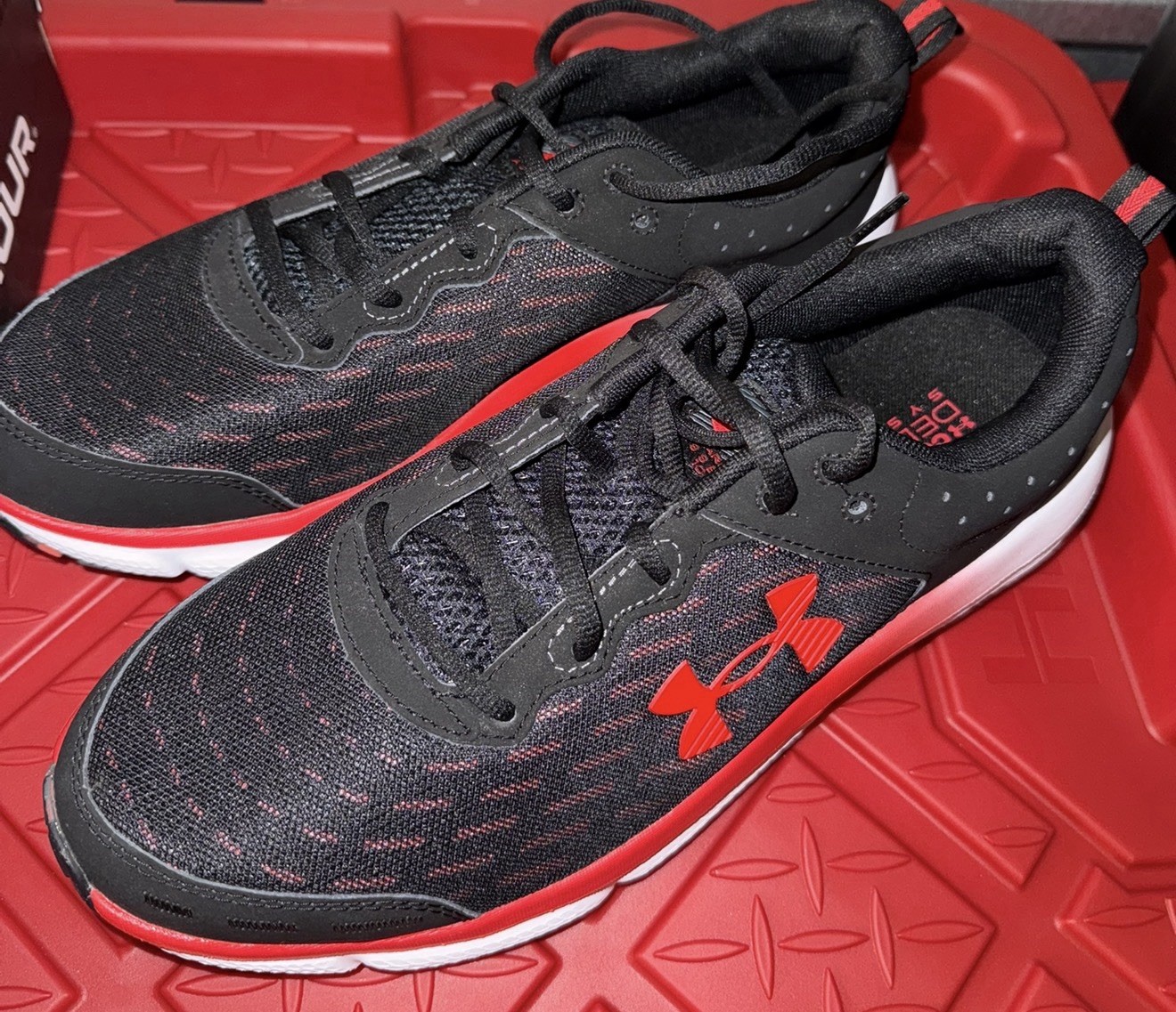 Men’s Under Armour 3026175 Training UA Charged Assert Running Athletic Shoes 12