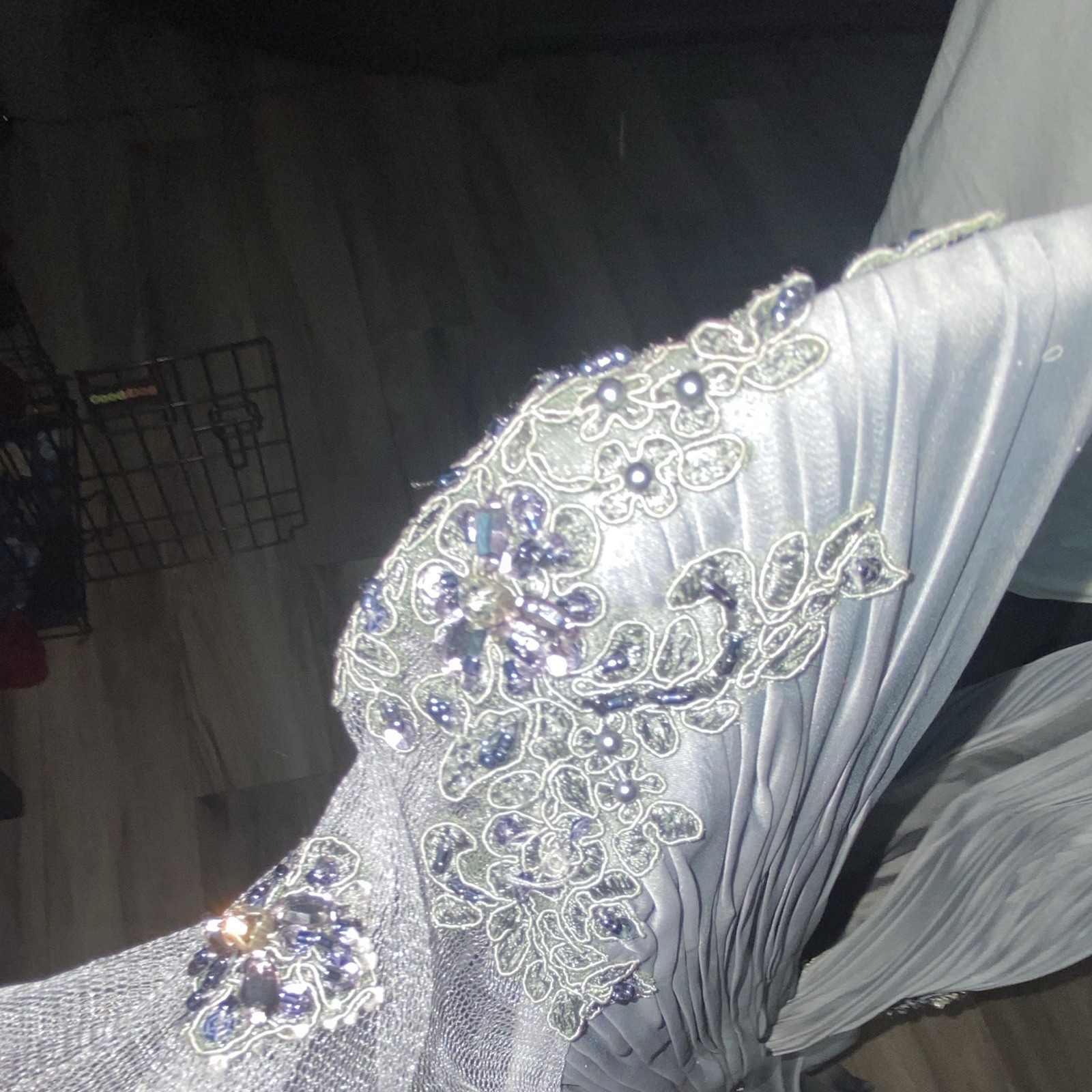 Women’s Gray Long Formal Gown Size 14 V-Neck Cap Sleeve Beaded Sequin