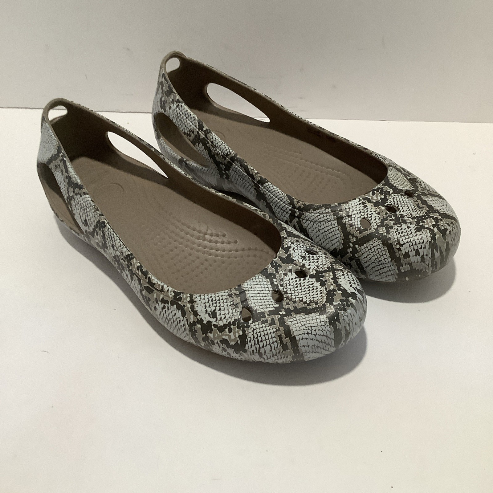Crocs Kadee Snake Print Ballet Flats Lightweight Casual Comfort Women Size 7M