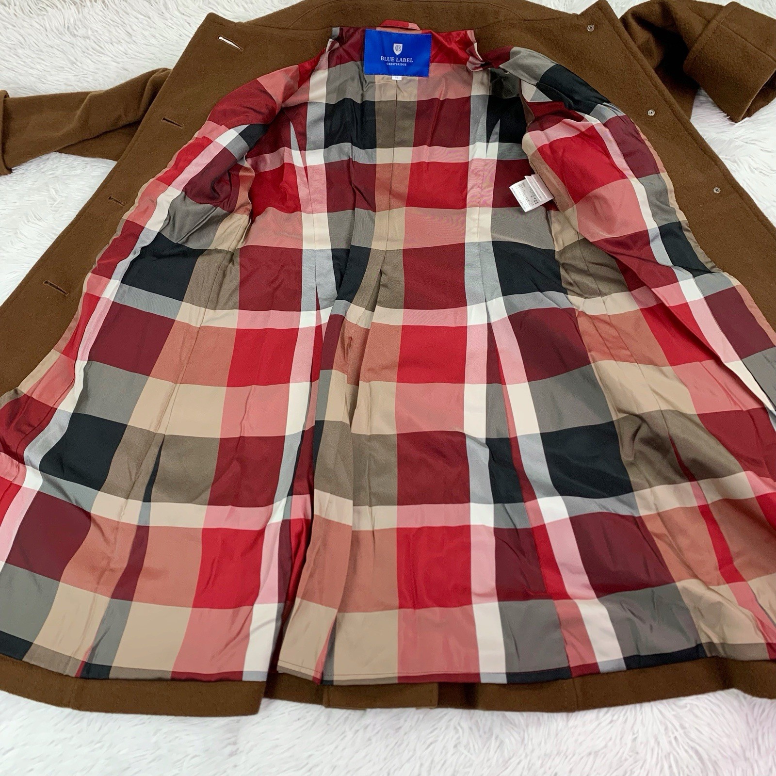 Blue Label Crestbridge size 38 long sleeve button front top coat plaid lining