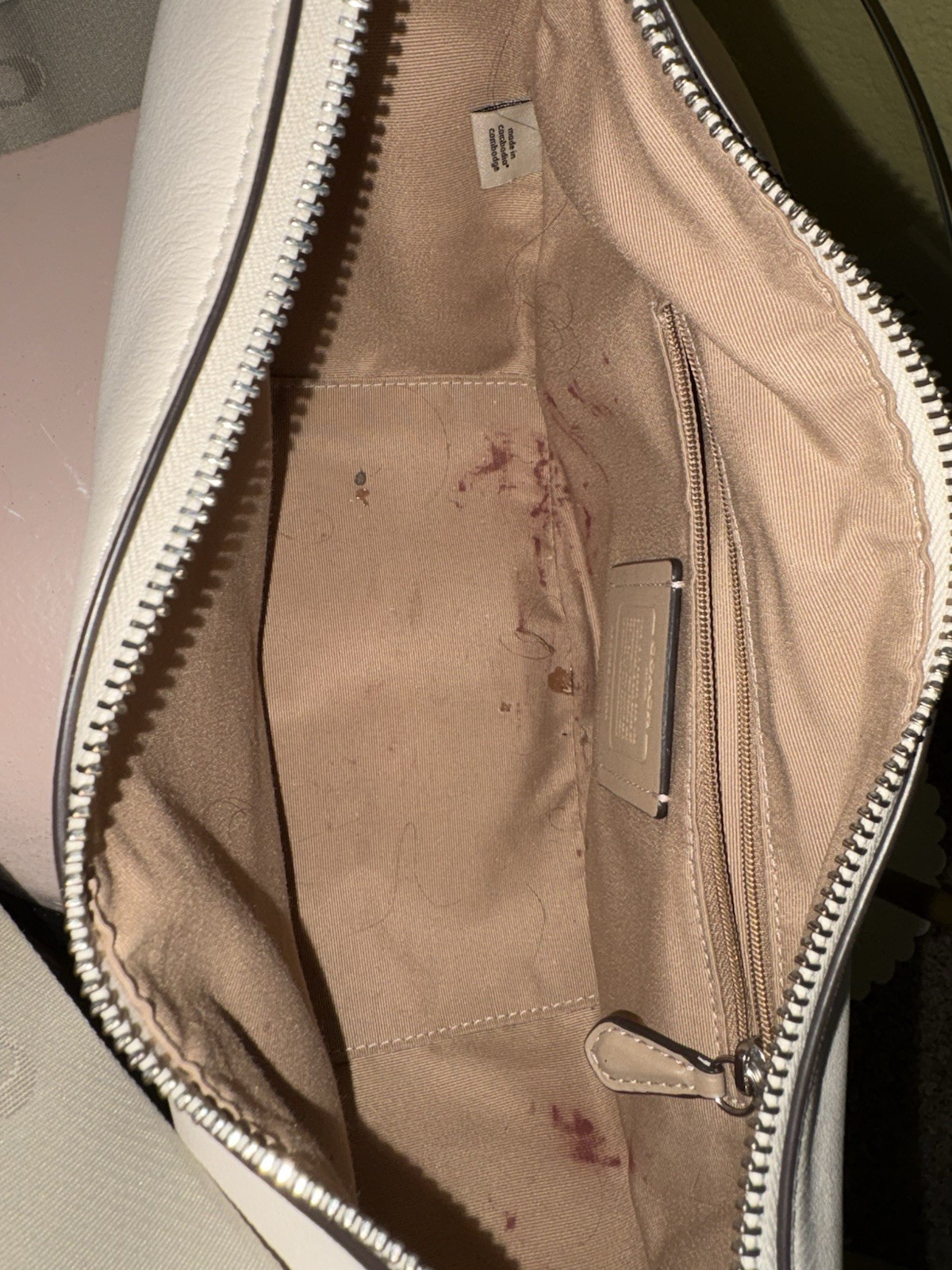 Coach White Crescent Shoulder Bag Zip Adjustable Logo Strap With Coach Hangtag