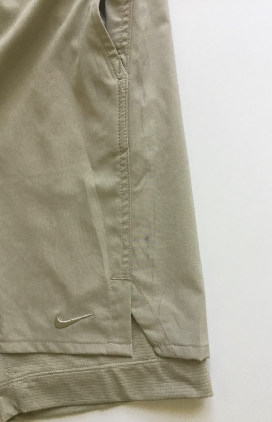 Nike Men’s Unlimited Lined Training Shorts DV9334 251 Desert Khaki Size XL Dusty