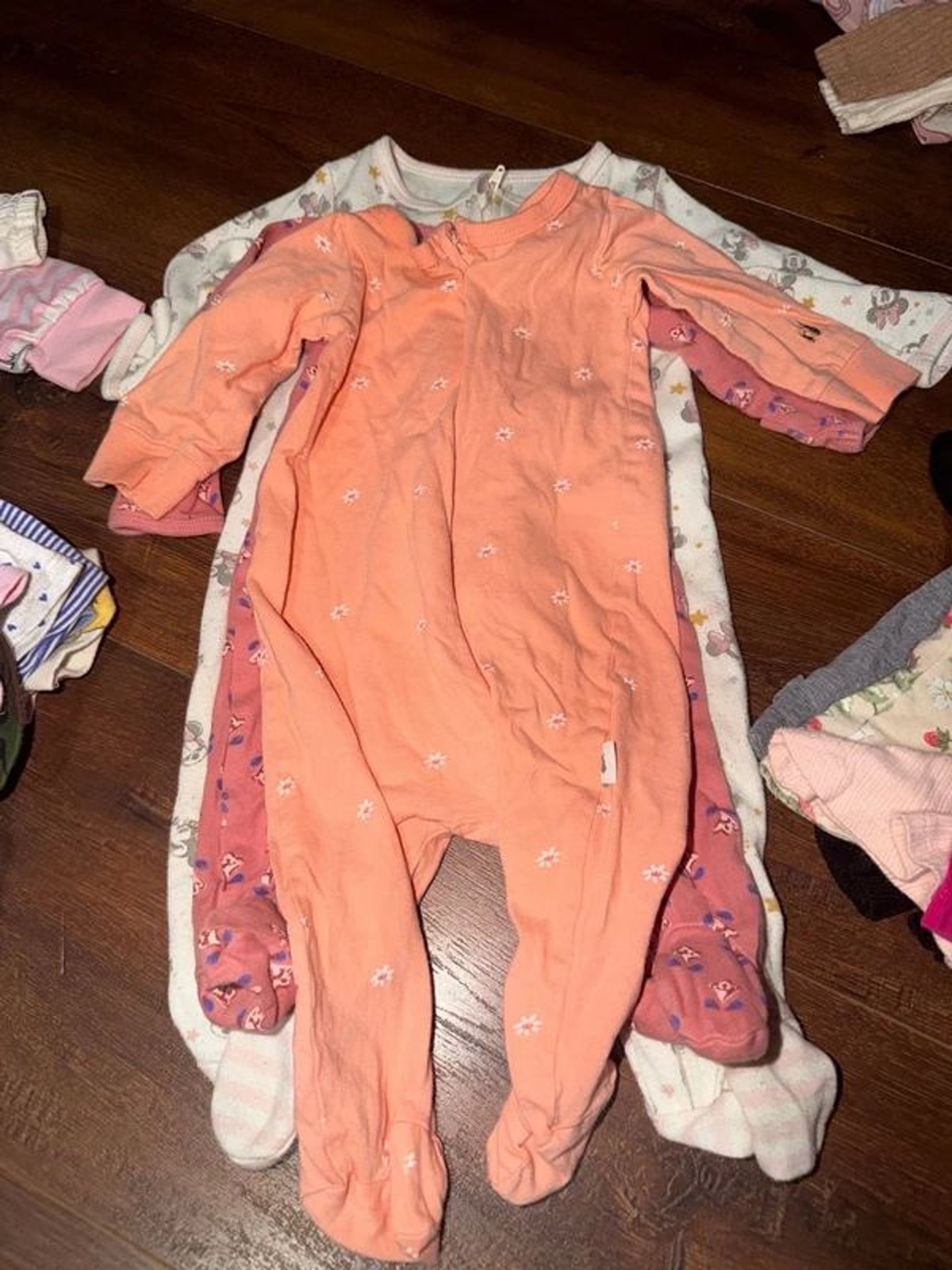 Huge 3-6 mo clothing lot, 40 pieces