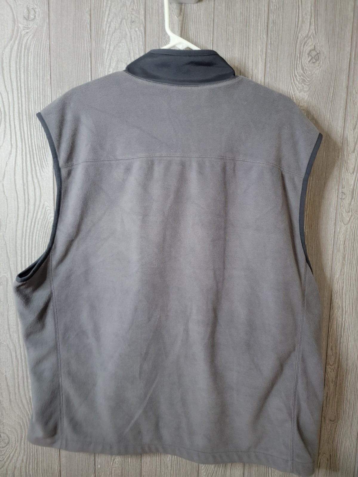 Greg Norman for Tasso Elbo Men’s XL Gray Vest Full Zip Front Outdoors