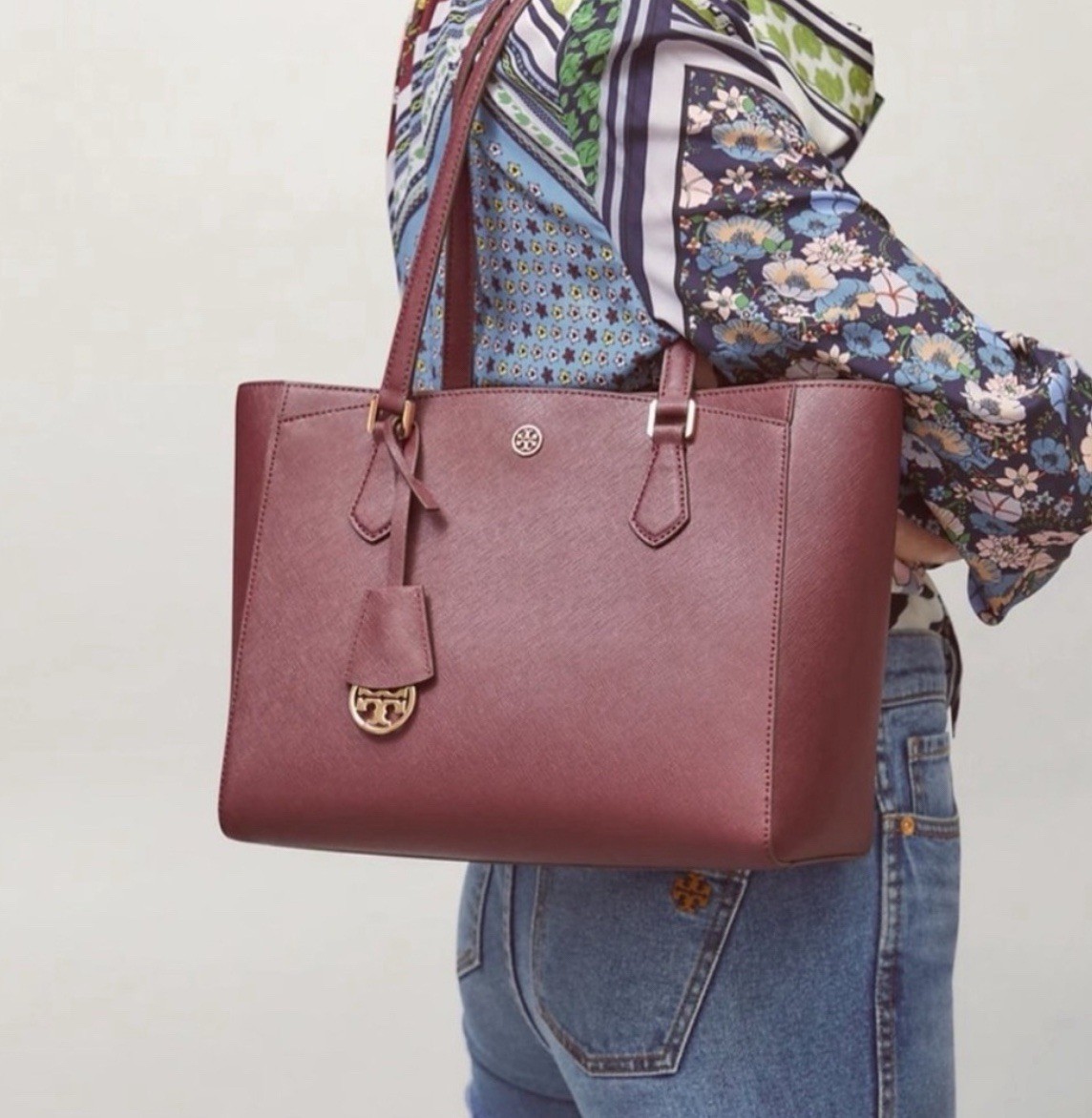 NWT TORY BURCH ROBINSON TRIPLE COMPARTMENT TOTE PORT