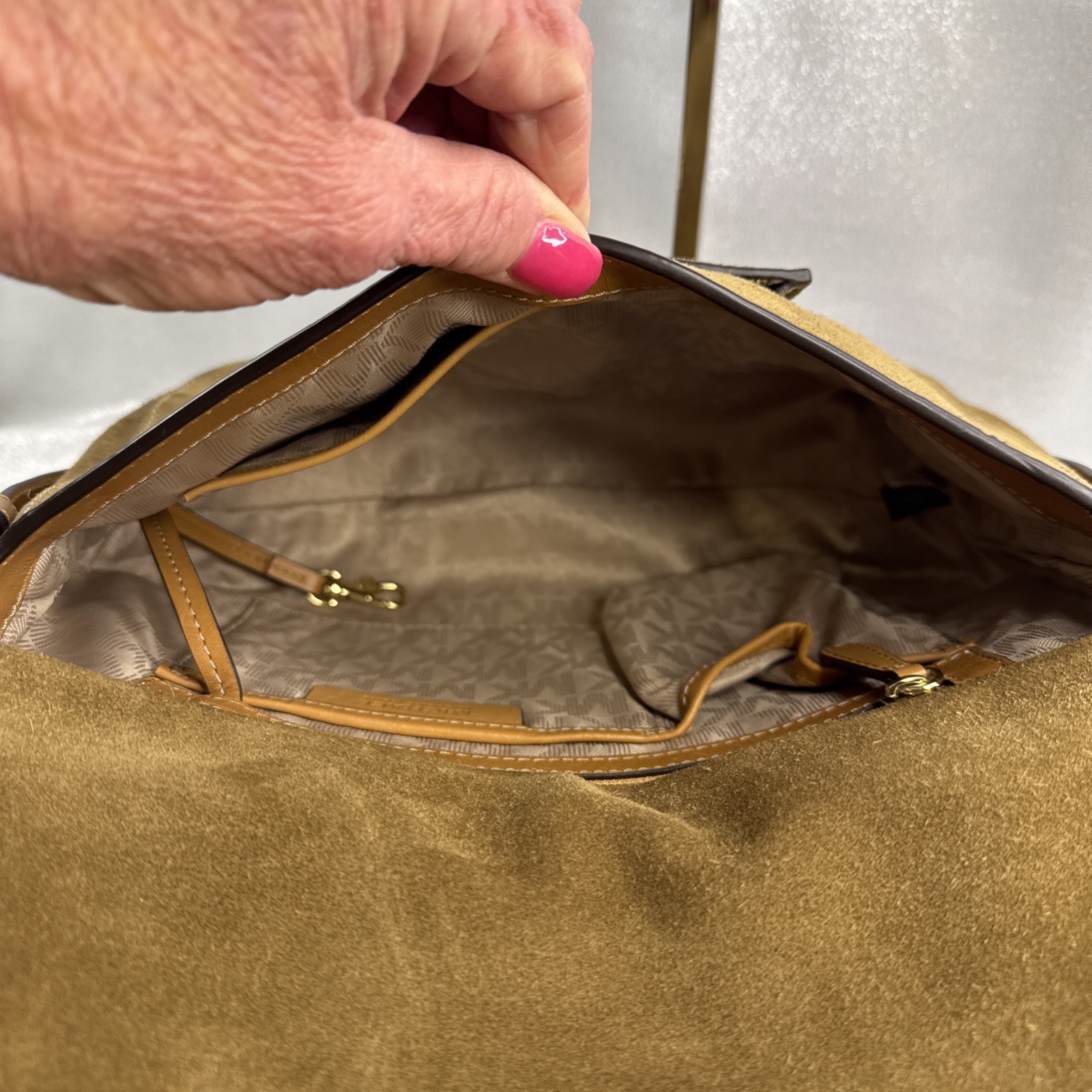 Michael Kors Tommy Suede Leather Vintage Messenger Bag Crossbody