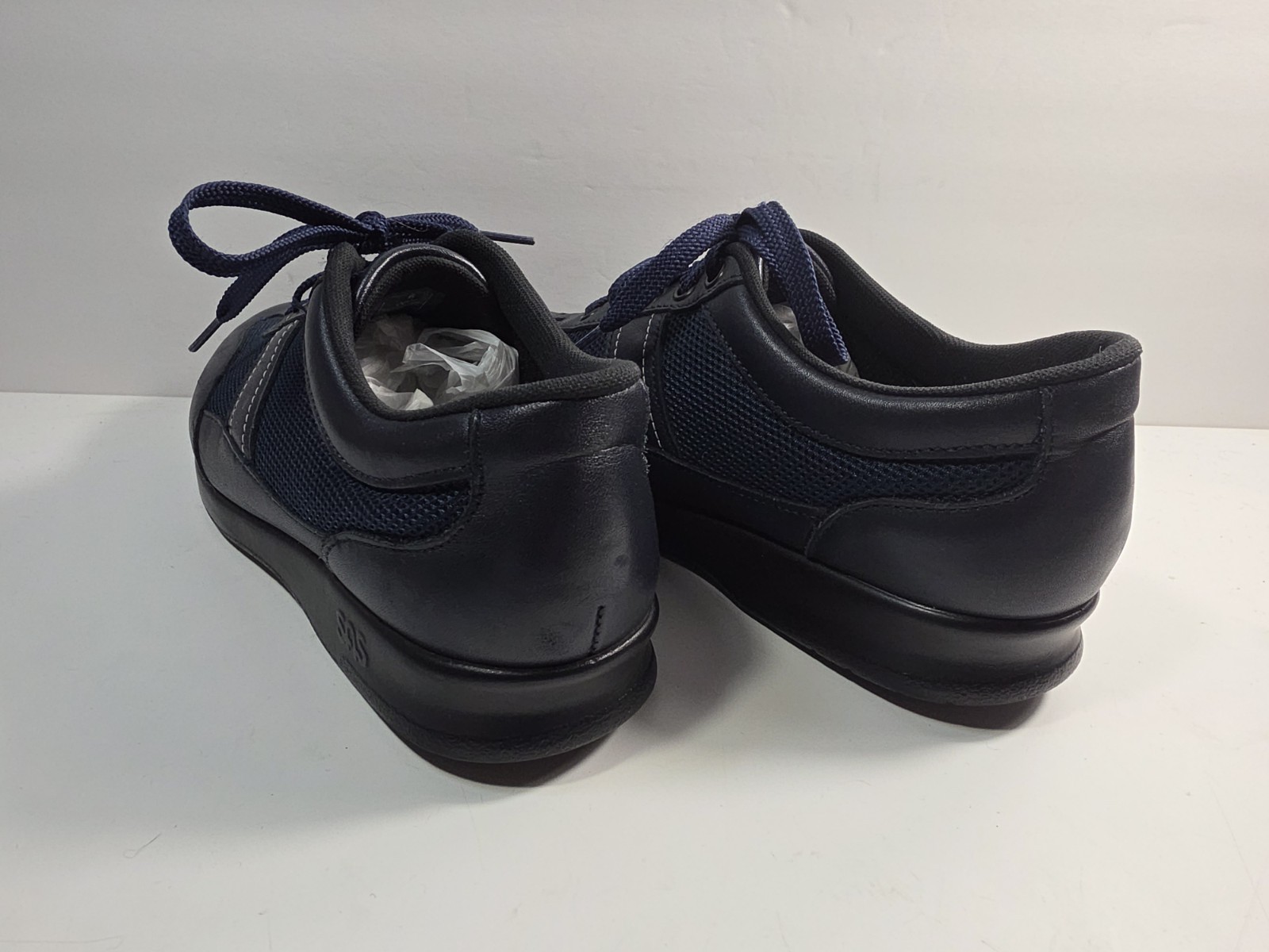 SAS Womens Navy FT Mesh and Leather Walking Sneakers – Size 6WW