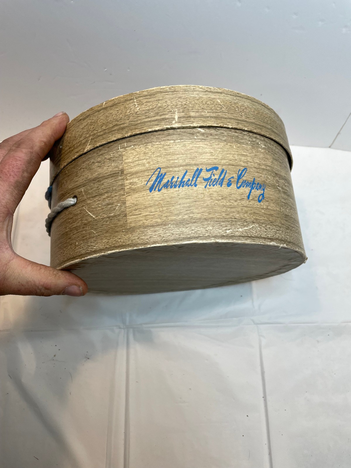 Vintage Marshall Field & Company Hat Box Department Store 10.25 x 5