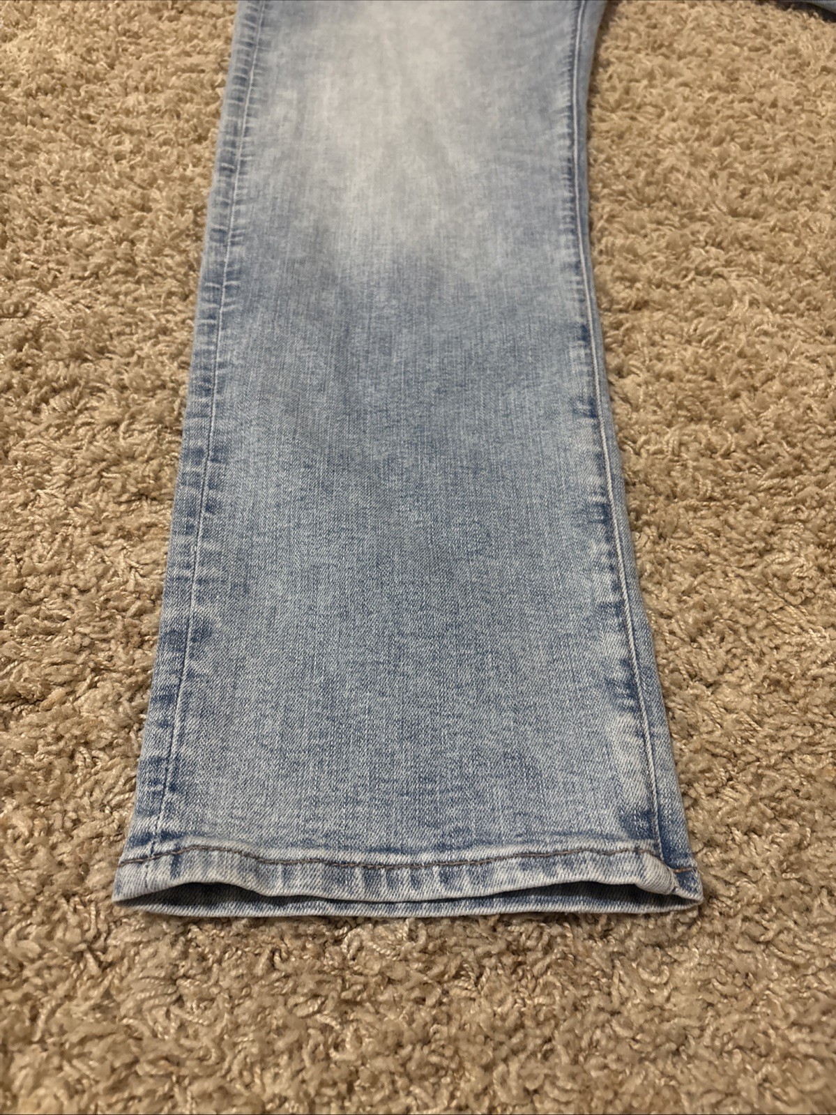 American Eagle – Slim, Straight, Airflex Jeans New With Tags