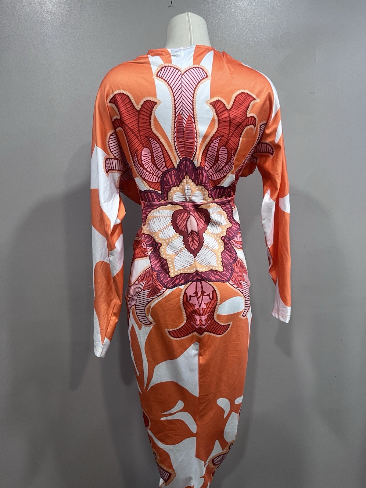 ChicMe Orange Printed V-Neck Women’s Midi Dress size L