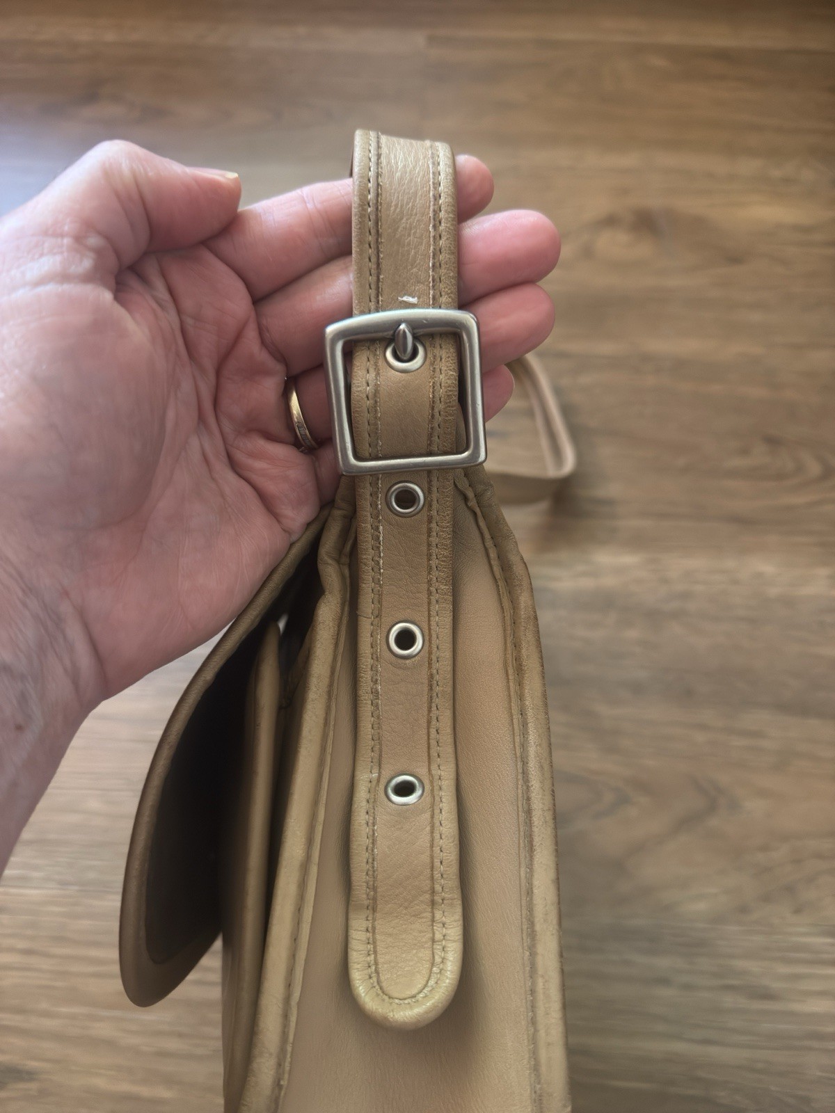 Coach Vintage Rambler’s Legacy #9061 Camel Color & Nickel Hardware