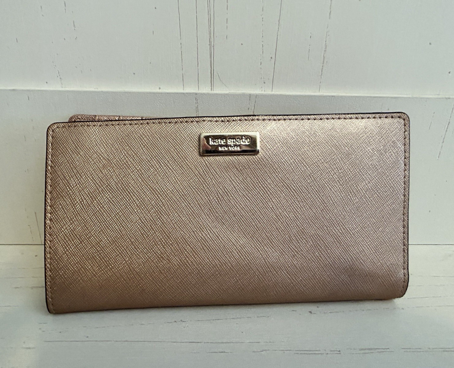 kate spade new york Gold Folding Wallet Logo Snap Zip Pocket Card Slots ID