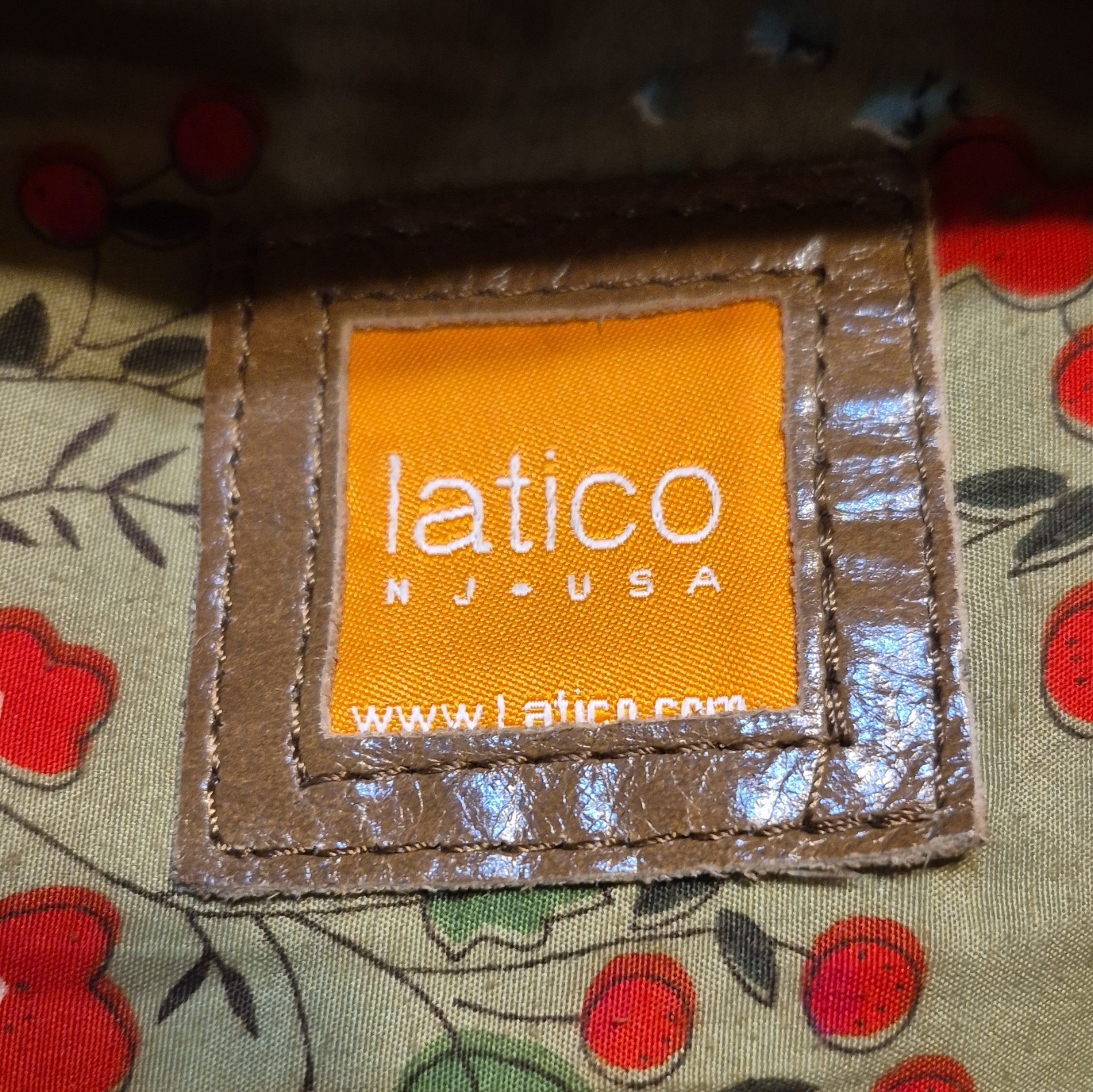 Latico Brown Large Shoulder Bag Zip Closure Adjustable Strap Pockets Bronze