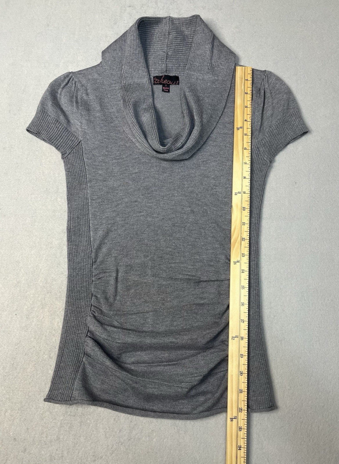 Takeout Size S Gray Turtleneck Short Sleeve Ruched Sides Knit Sweater Shirt Y2K