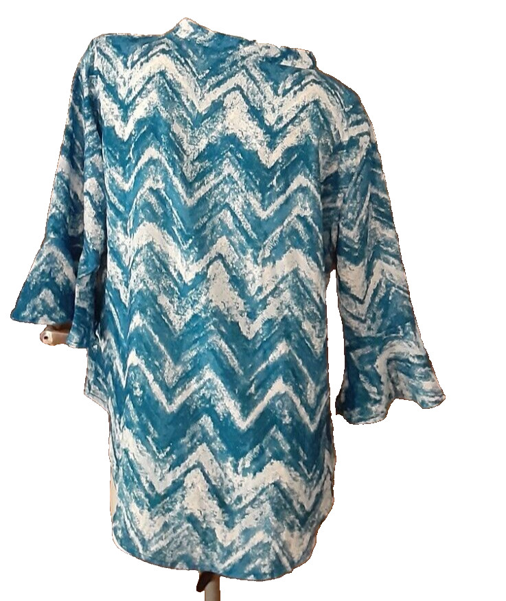 Sheila Rose Blouse Blue White Bracelet Sleeves Mock Collar Misses Size L NWT