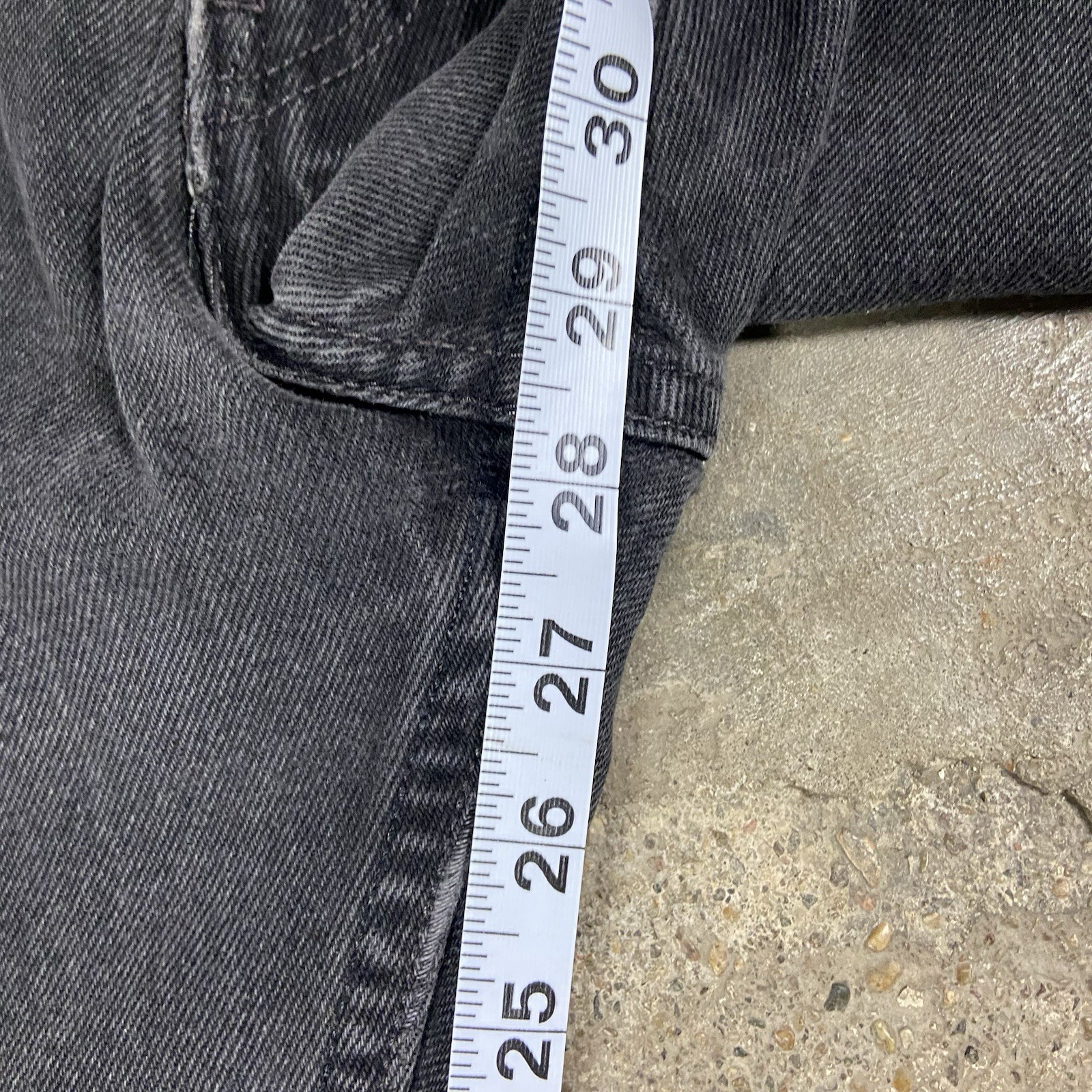 Vintage Levi’s 505 Jeans Size 36×32 Black Denim Classic Straight Leg Fit