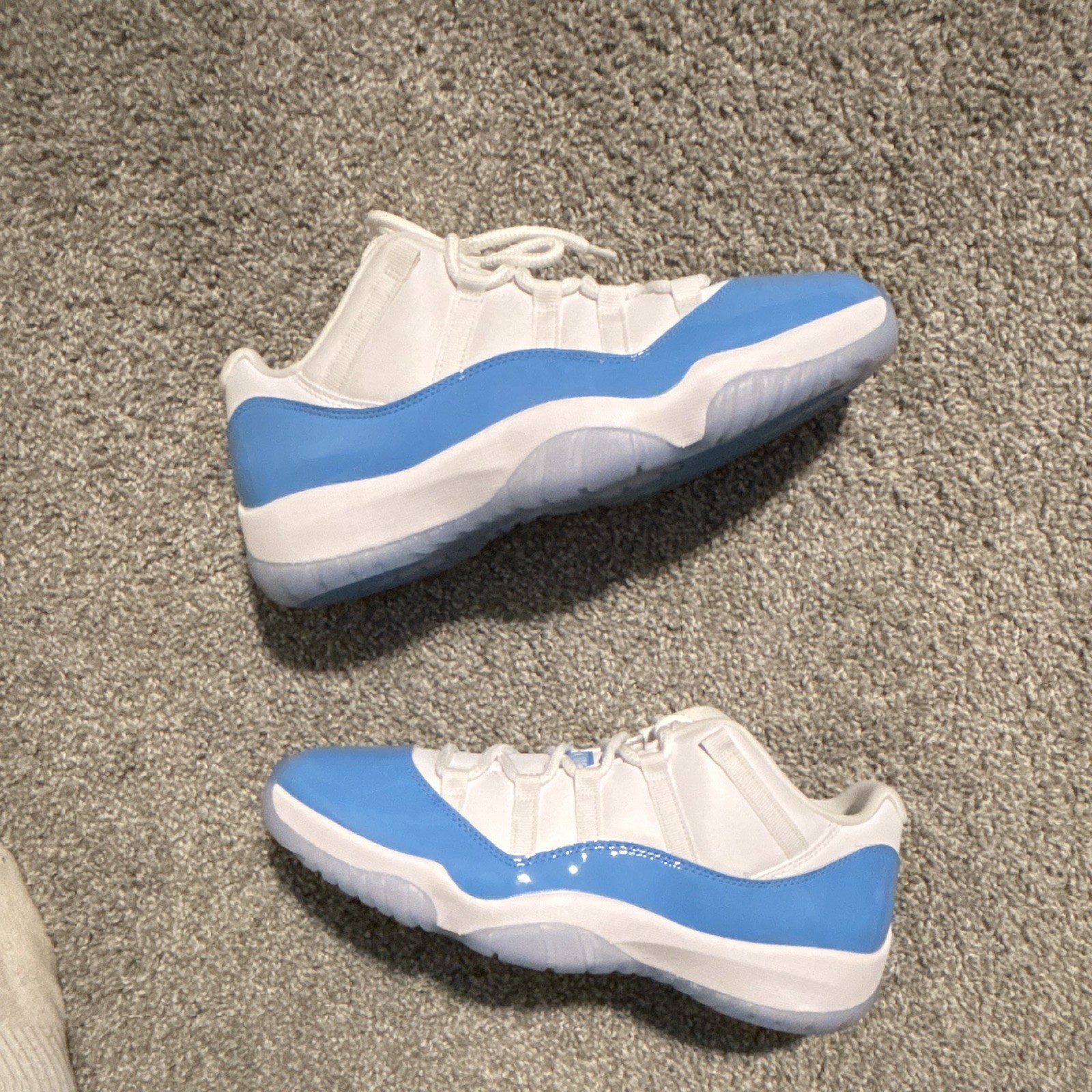 Jordan Air Jordan 11 Retro Low UNC White/University Blue/Black FV5104-100