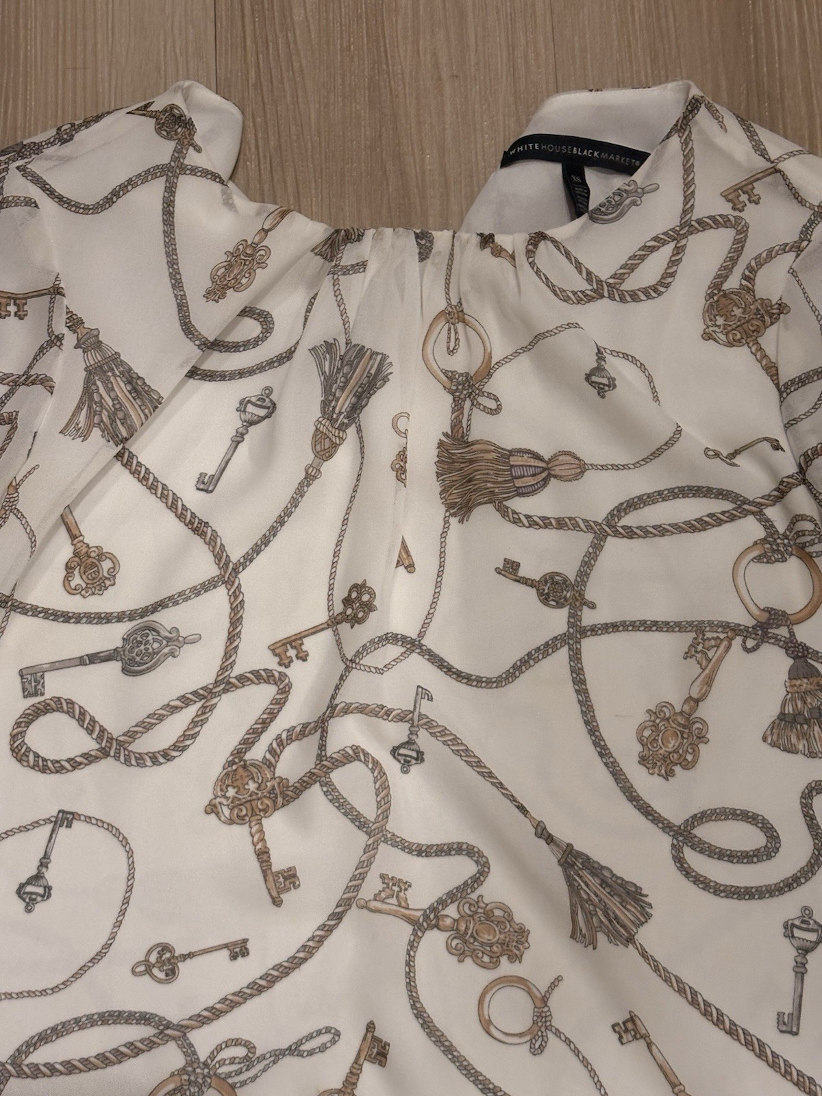 White House Black Market Women’s White Rope Key Print Round Neck Blouse XS