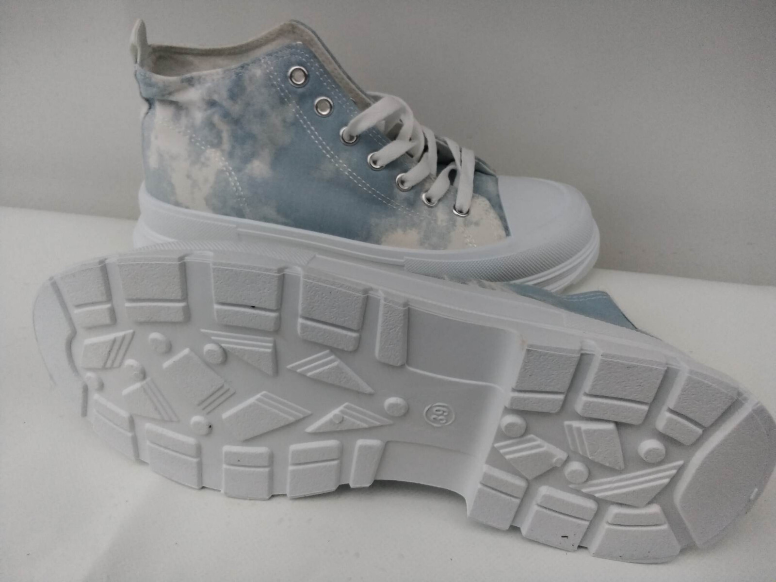 Top Price casual shoe, everyday shoe, sports shoe, sizes: 36,37,38,39,40,41, NEW