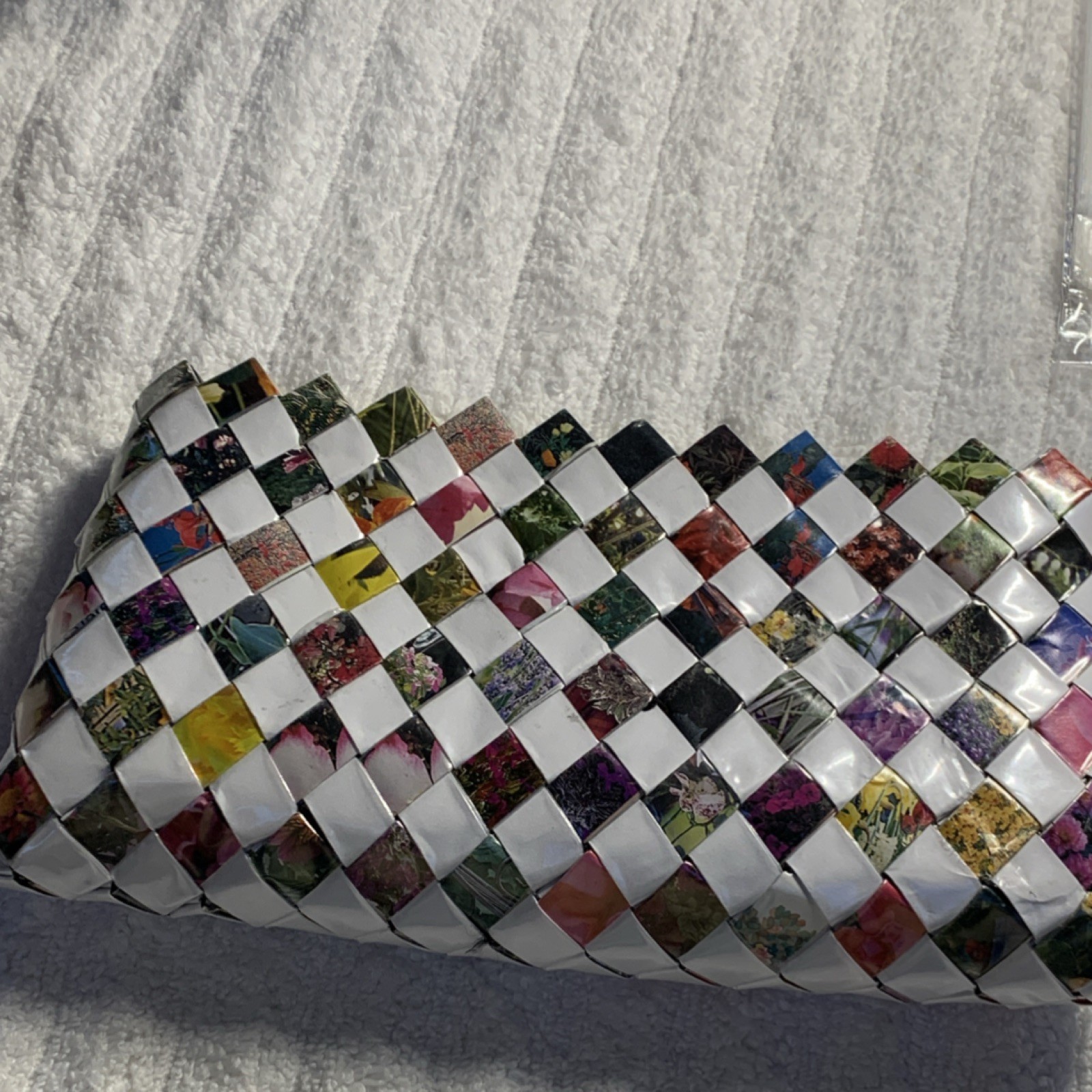 Nahui Ollin Multicolor Woven Pattern Zip Clutch Pouch w/ Zipper Accent. 9x5x2”