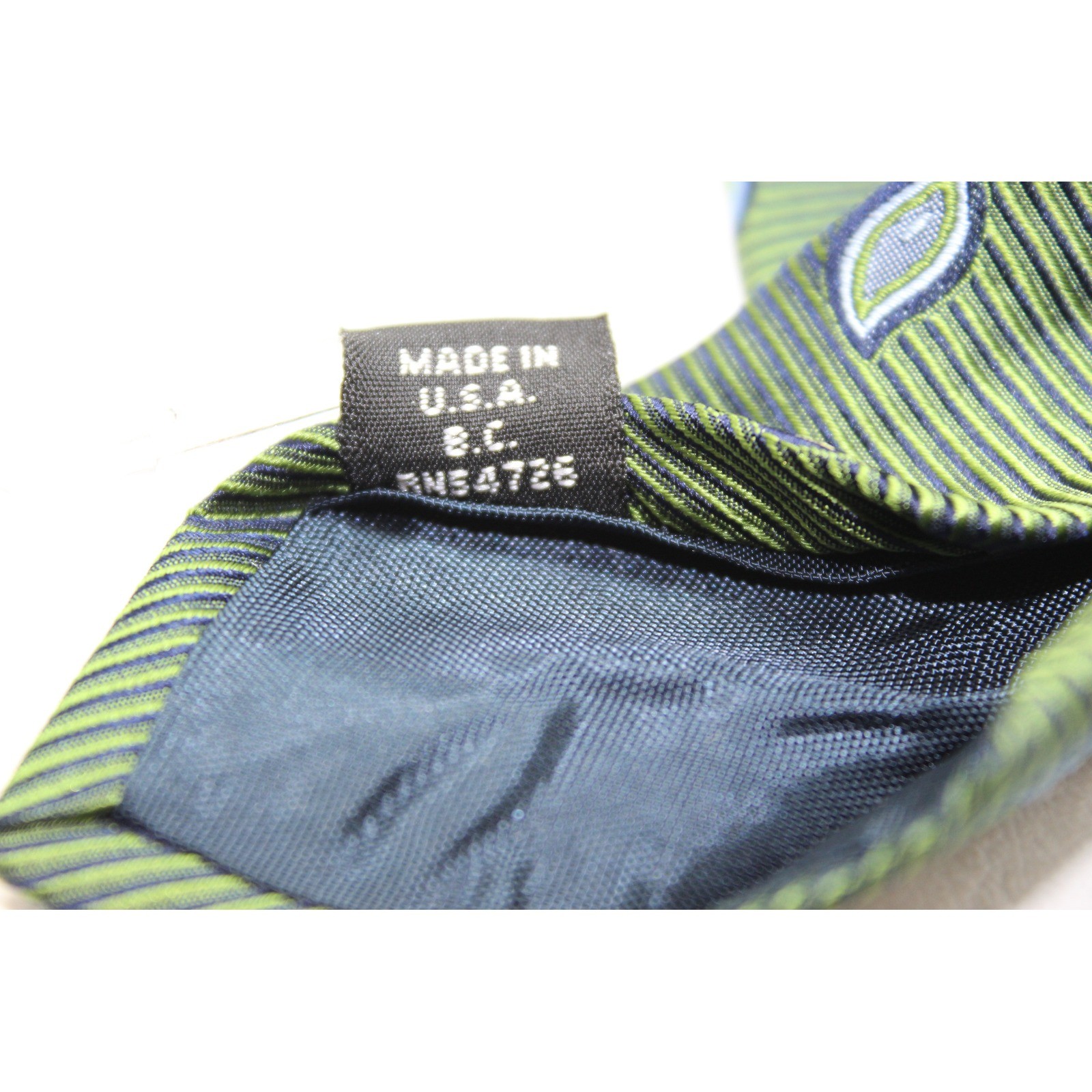 Corporate Image Tom James Mens Silk Tie Green Leaf Pattern USA Made Necktie