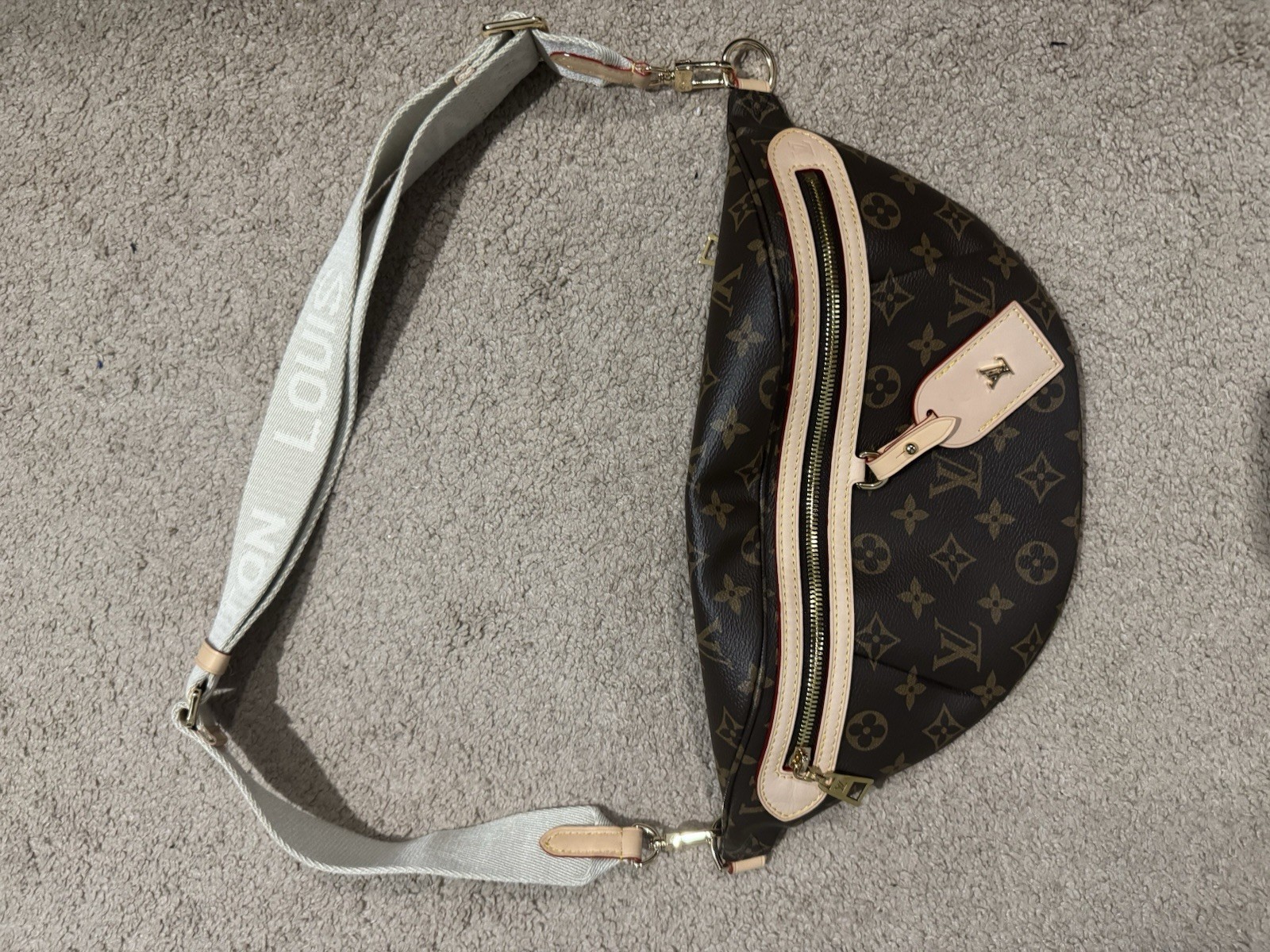 LOUIS VUITTON Monogram High Rise Bumbag
