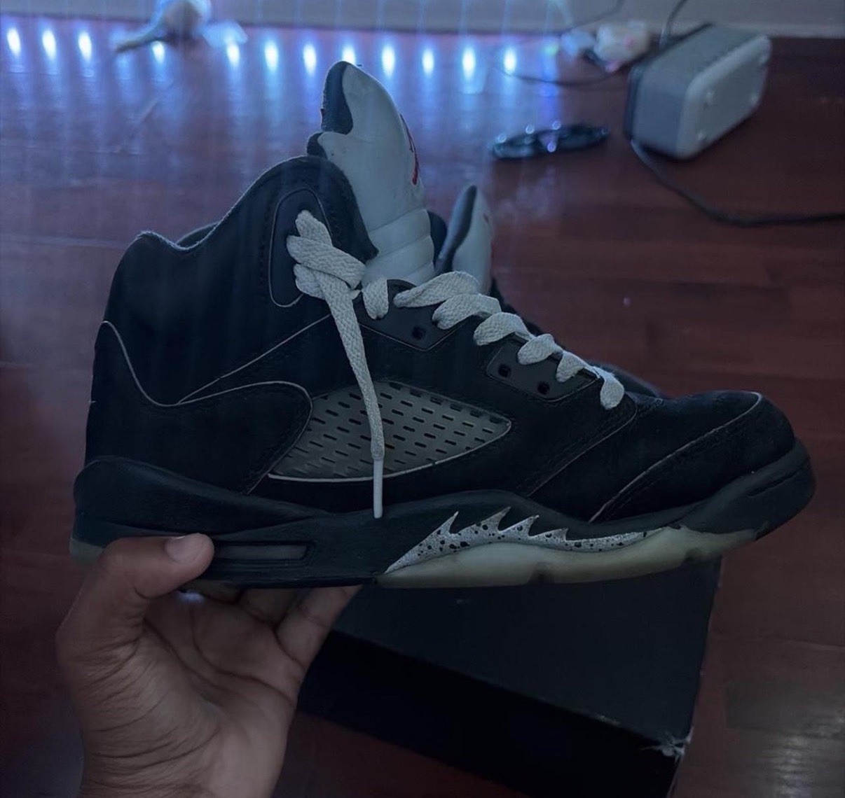 Jordan Air Jordan 5 Men’s High Top Lace-Up Sneakers Black/Gray Pre-Owned
