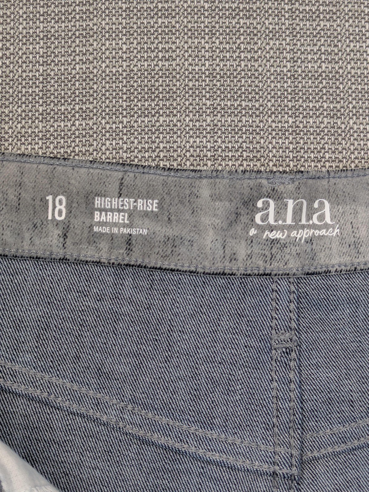 A.n.a Highest-Rise Barrel Jeans Womens 18 Gray High Rise Tapered Crop Stretch