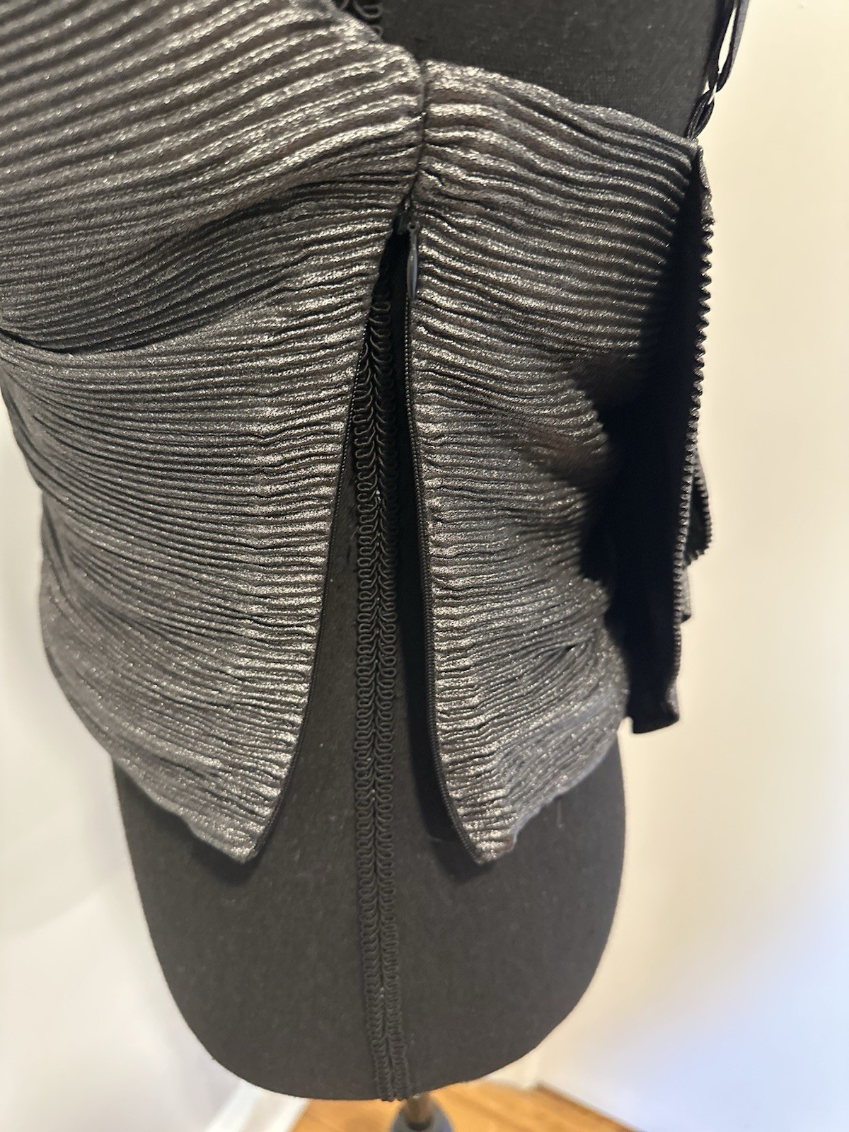 NWT Express Sz:S Pleated shimmer Metallic Bow Back Top Formal Cocktail Gray