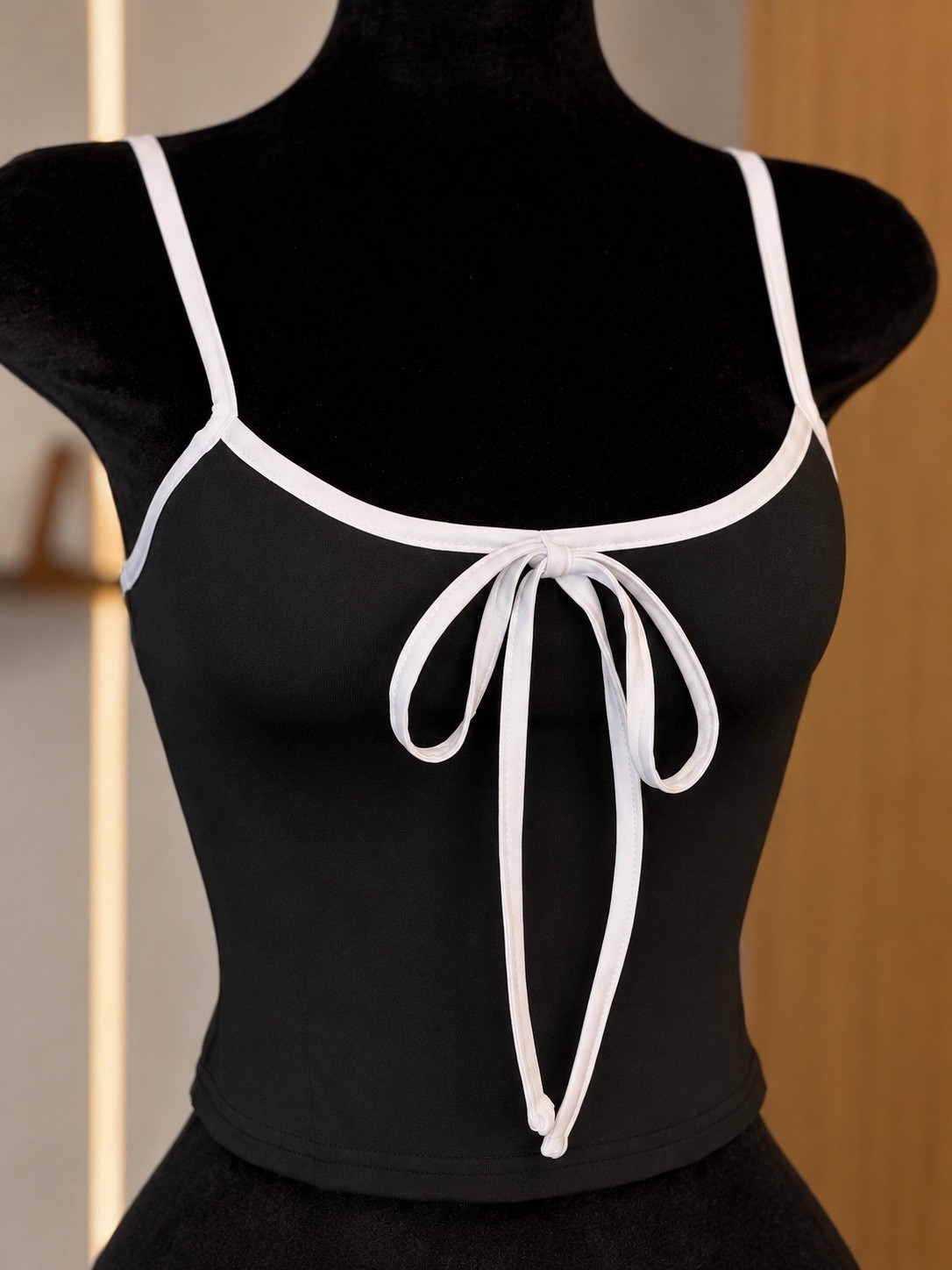 Edikted Coastal Y2K Coquette Contrast Bow Cami Top | It Girl Muse