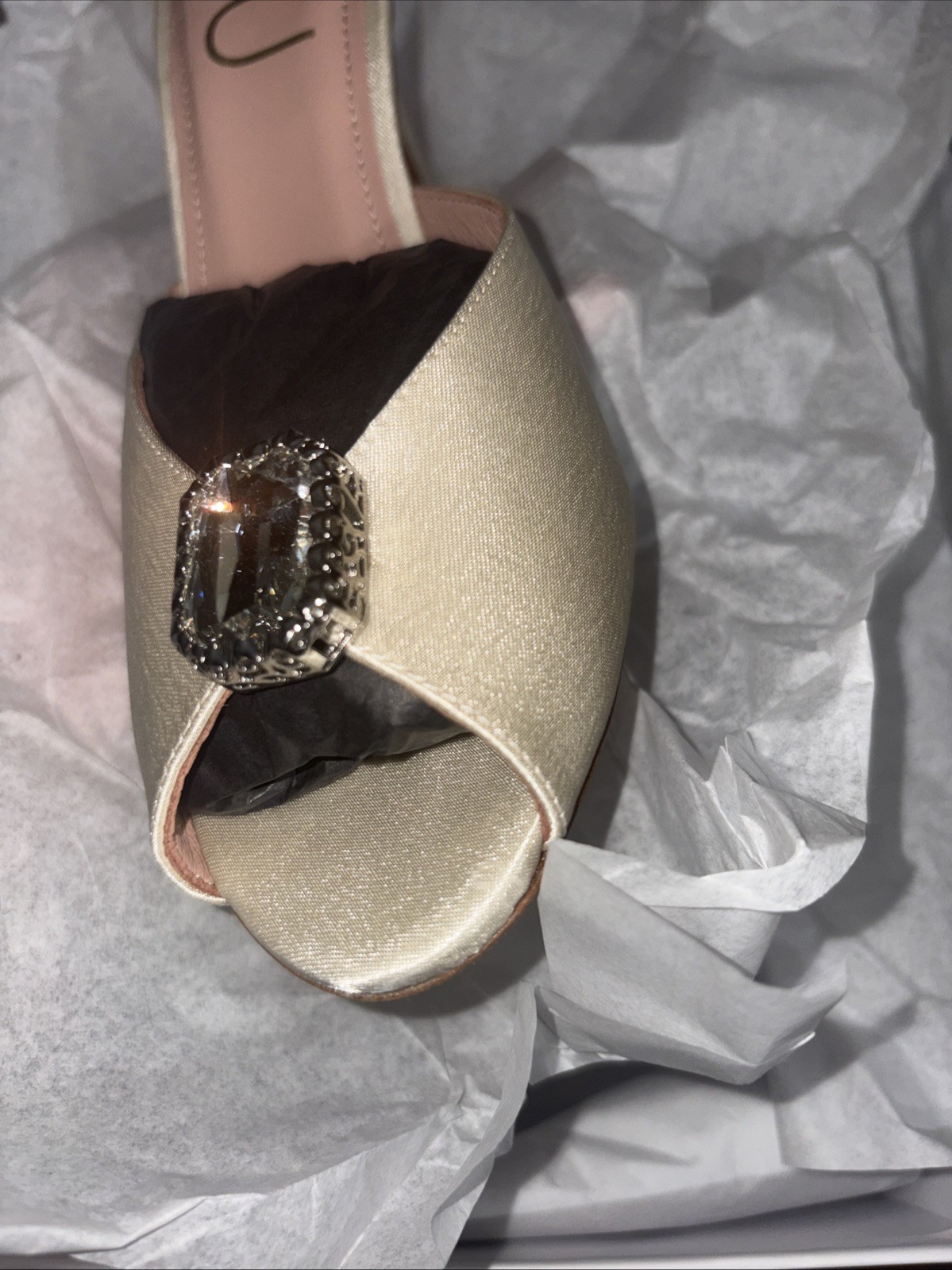 Nou The Mule Ivory Satin – Platinum Gem Size 38