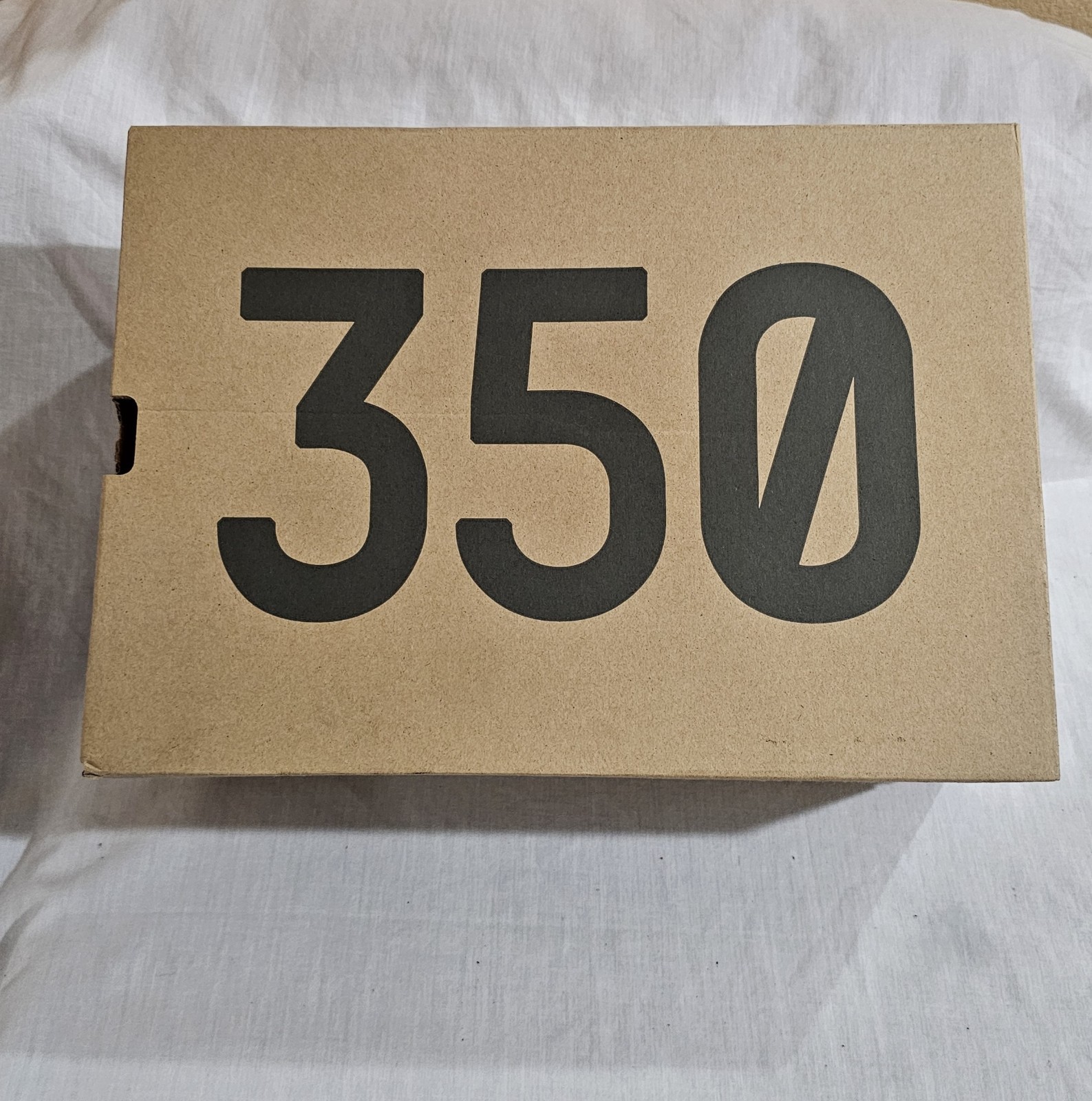 *NIB/DEADSTOCK* adidas Yeezy Boost 350 V2 “Bone” (HQ6316) Size US 11