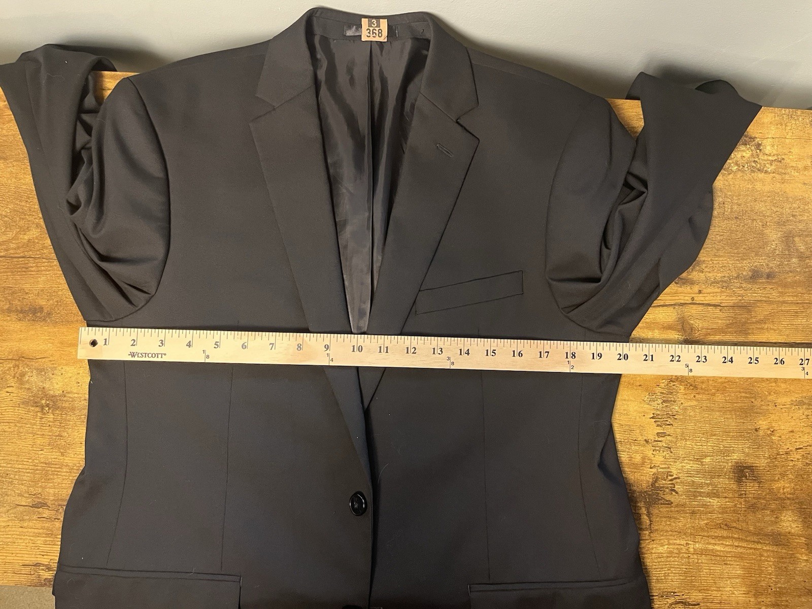 Calvin Klein Black Solid Tuxedo Suit Jacket 42R Regular Fit 2-Button Notch