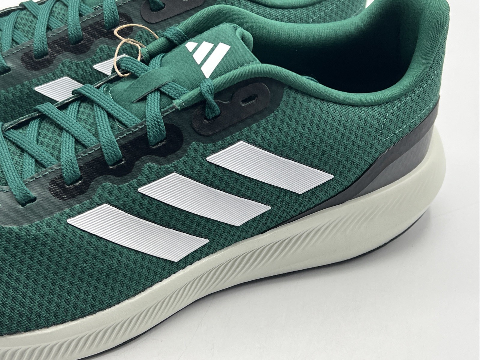 Adidas Run Falcon 3.0 Men’s Size 10 Running Shoes Green White Sneakers New