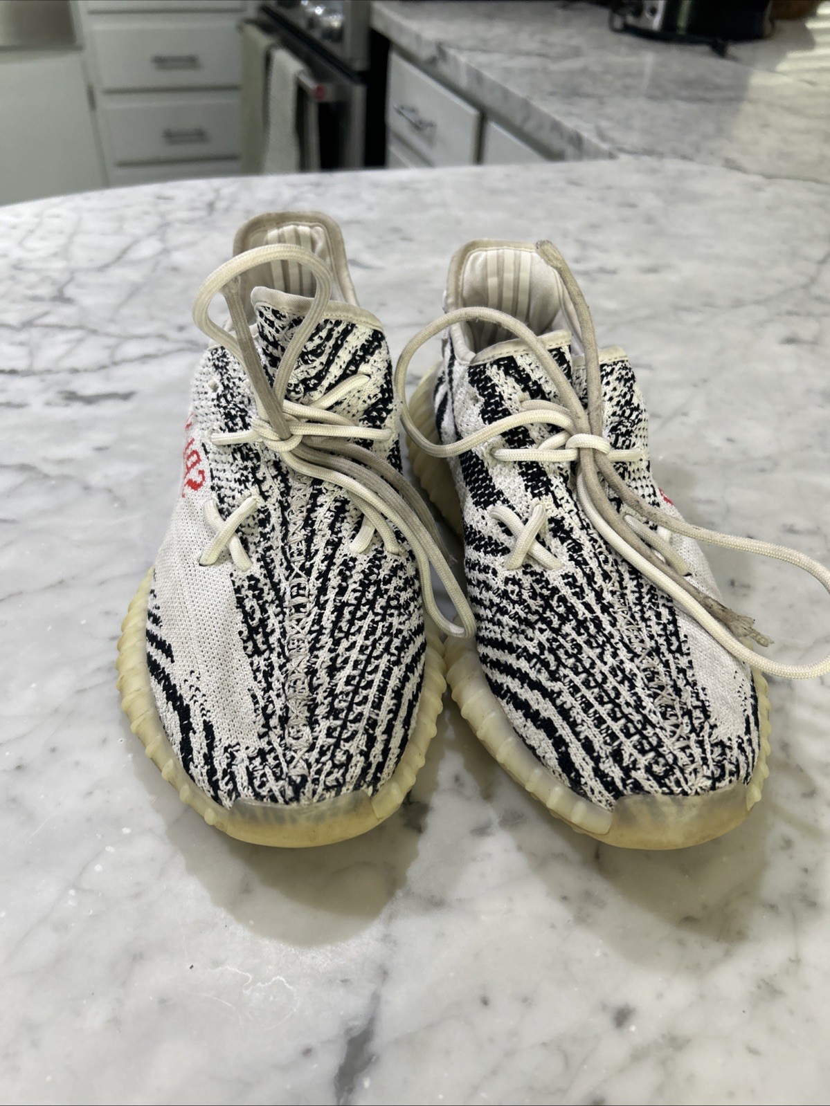 Size 9 – adidas Yeezy Boost 350 V2 Low Zebra