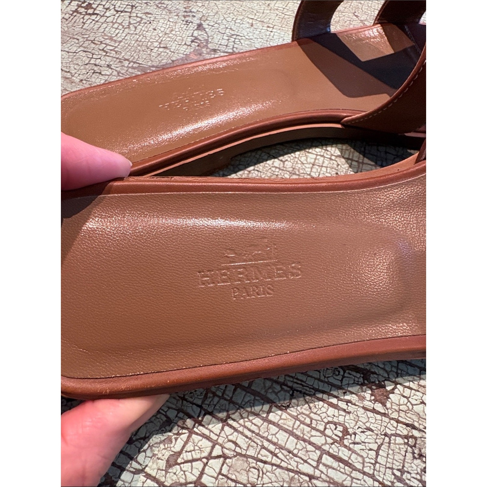 Hermès Oran Sandals Gold Brown Leather Slides EU 39 Authentic w Invoice