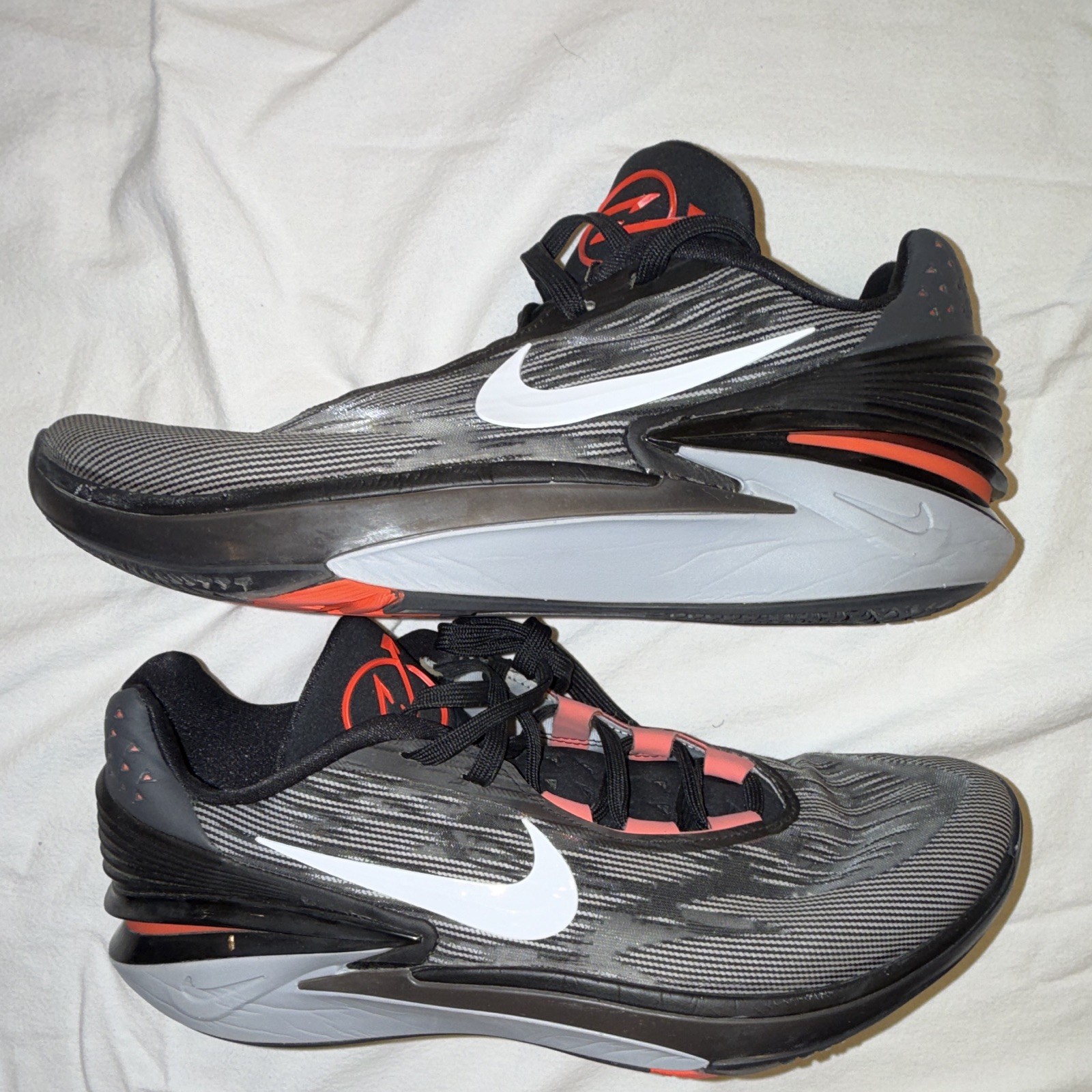 Nike Air Zoom G.T. Cut 2 Bred Low Top Lace-Up Mesh Basketball DJ6015-001