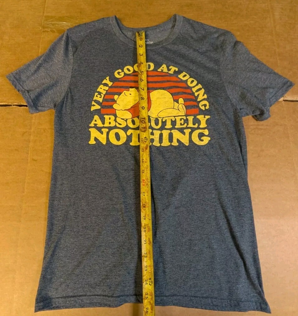 Disney Winnie the Pooh Good at Nothing Mens Classic Vintage T-Shirt Size Medium