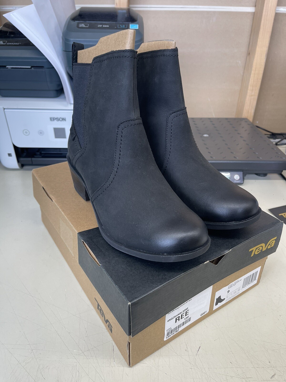 Pick SIZE / Teva Womens Anaya Chelsea Black Leather Boots – 1103230
