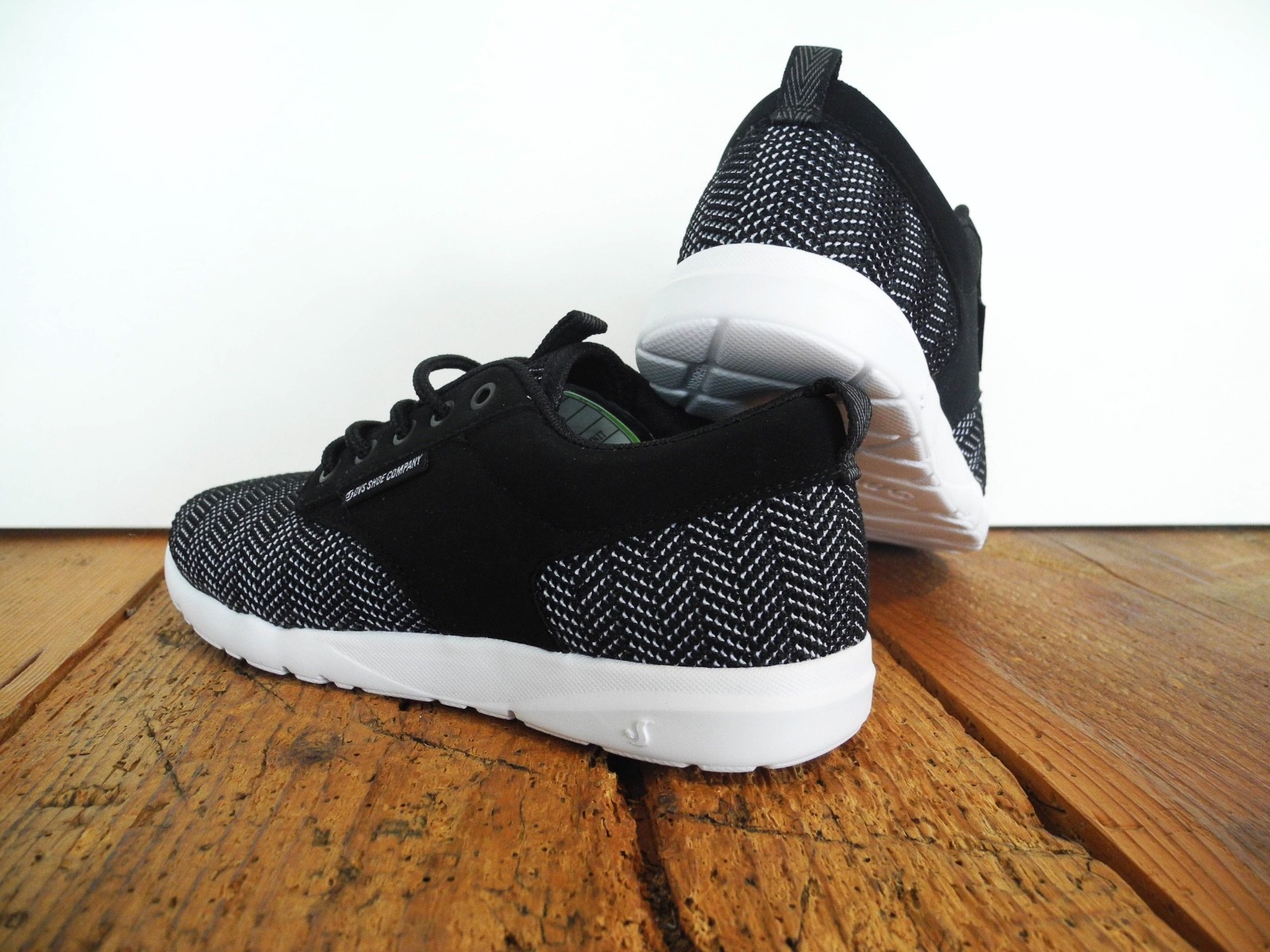 DVS SHOES PREMIER 2.0 WOMEN SNEAKER NEW BLACK-WHITE KNIT US 6 EUR 36.5 DVS SHOES